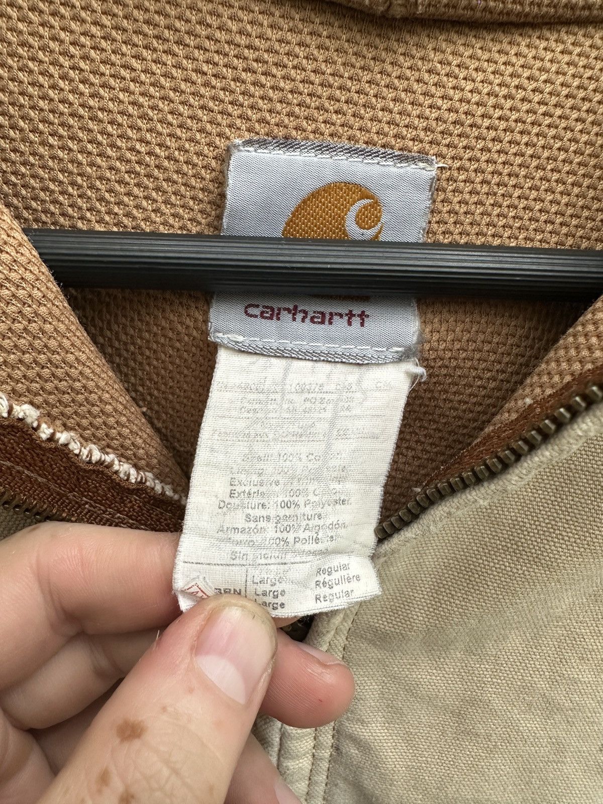 Carhartt Smoked Destroyed 90s Carhartt Thermal Lined Active Jacket Size US L / EU 52-54 / 3 - 22 Thumbnail