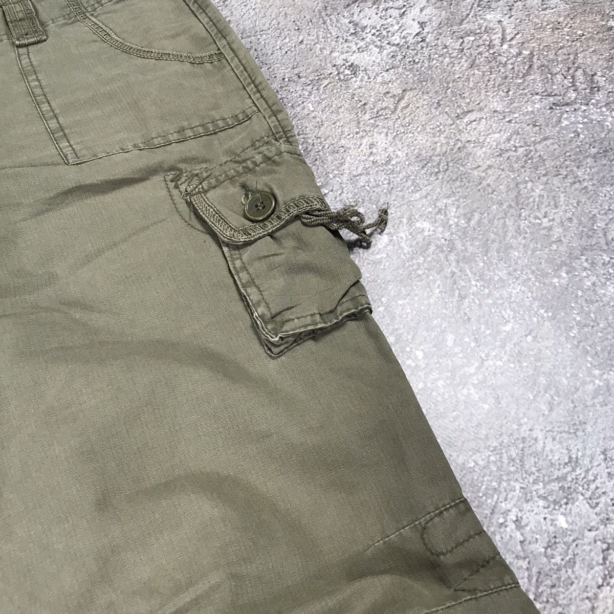 Vintage Vintage 90s Baggy Cargo Pants Olive Green Gorpcore Faded 30 Size 30" / US 8 / IT 44 - 3 Thumbnail