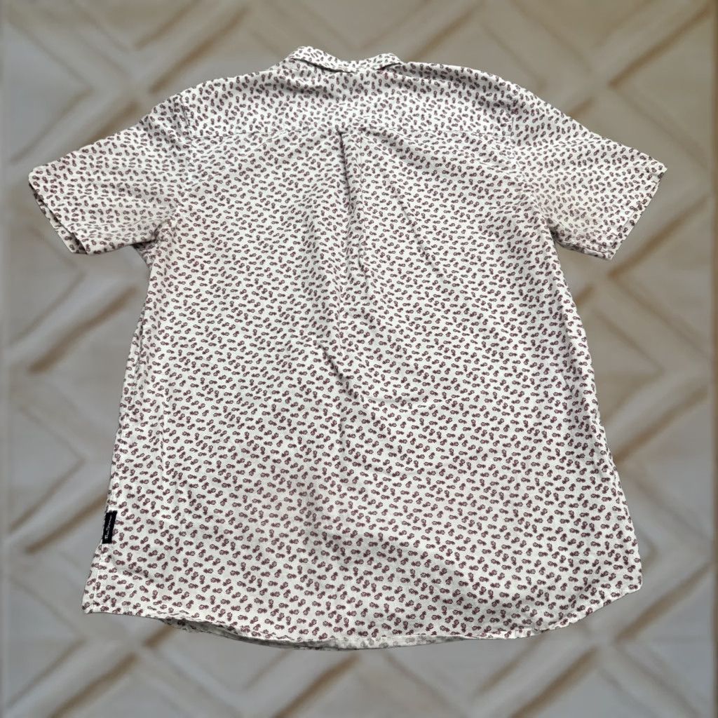 Ben Sherman Ben Sherman Pineapple Print Button-Down Shirt Mens M White Red Cotton Size US M / EU 48-50 / 2 - 1 Thumbnail