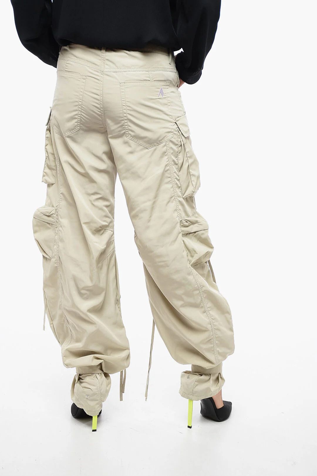 The Attico og1mm0426 Multipockets Parachute Pant in Beige Size 26" / US 2 / IT 38 - 2 Thumbnail