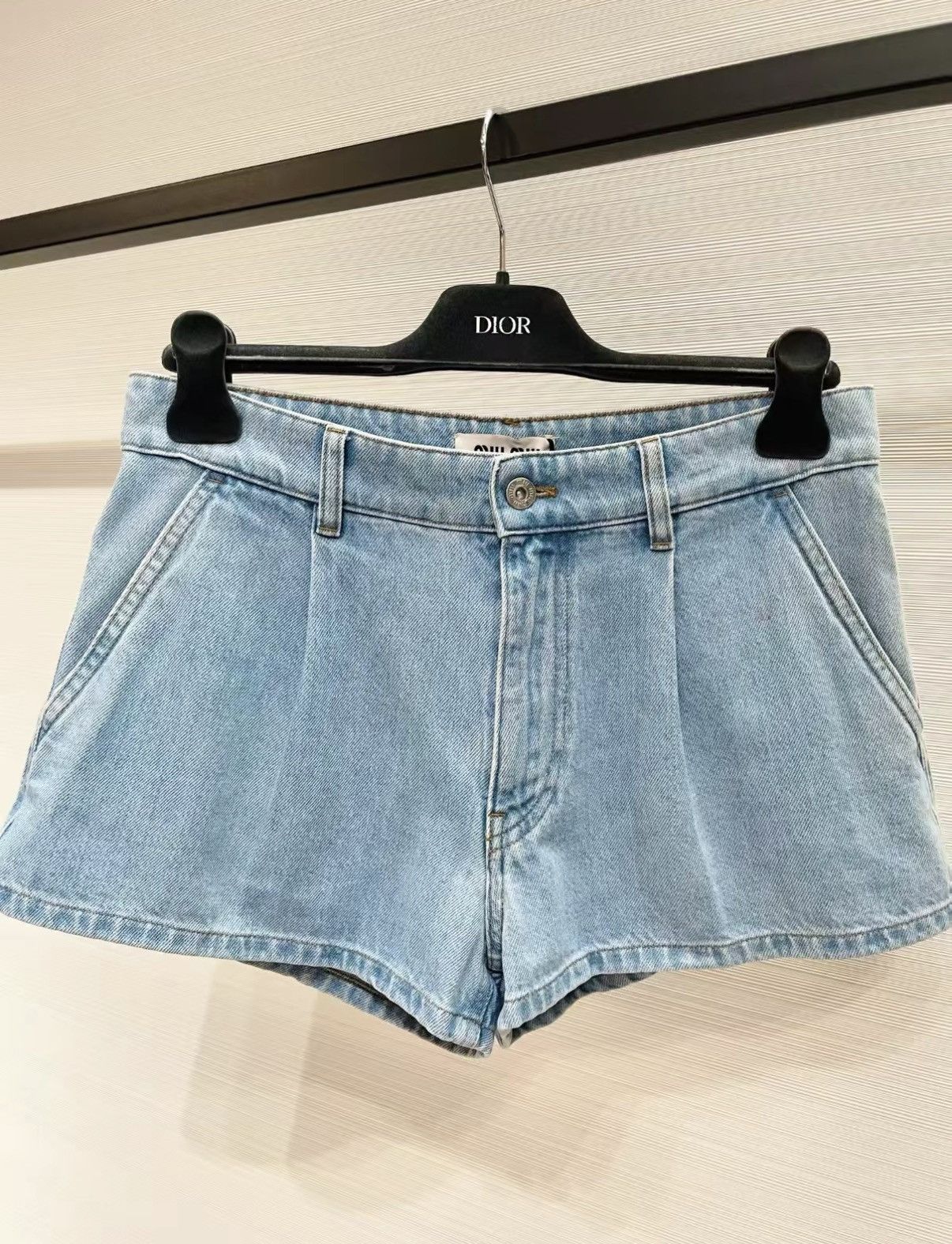 Miu Miu Miu Miu Light Blue High-Waisted Denim Shorts J33 Size 27" / US 4 / IT 40 - 3 Thumbnail
