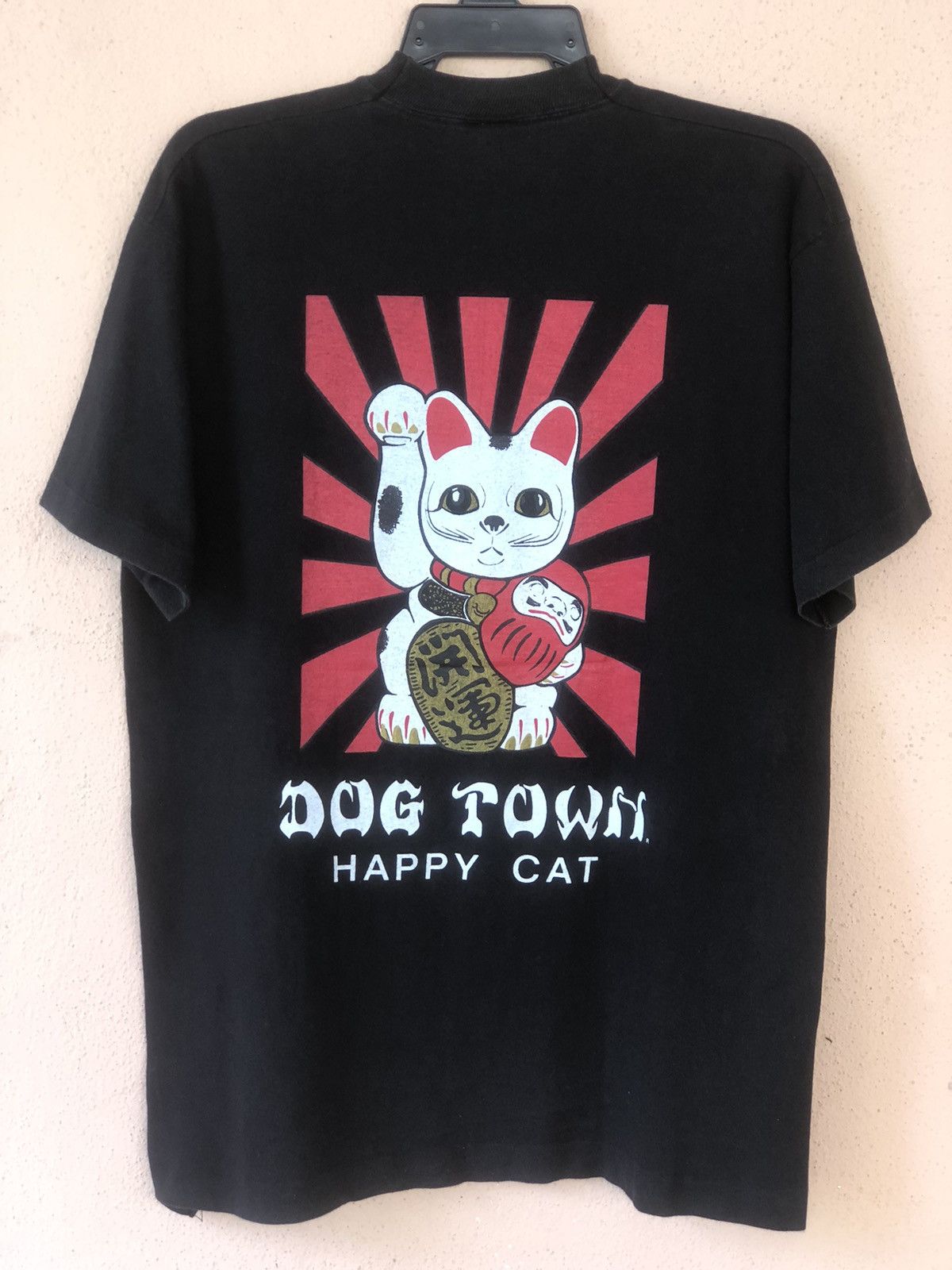 Vintage 90s DOG TOWN Happy Cat Skateboard Tee