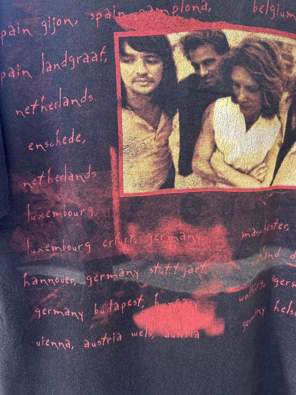 Band Tees These days Bon Jovi vintage 90s tee Size US L / EU 52-54 / 3 - 6 Thumbnail