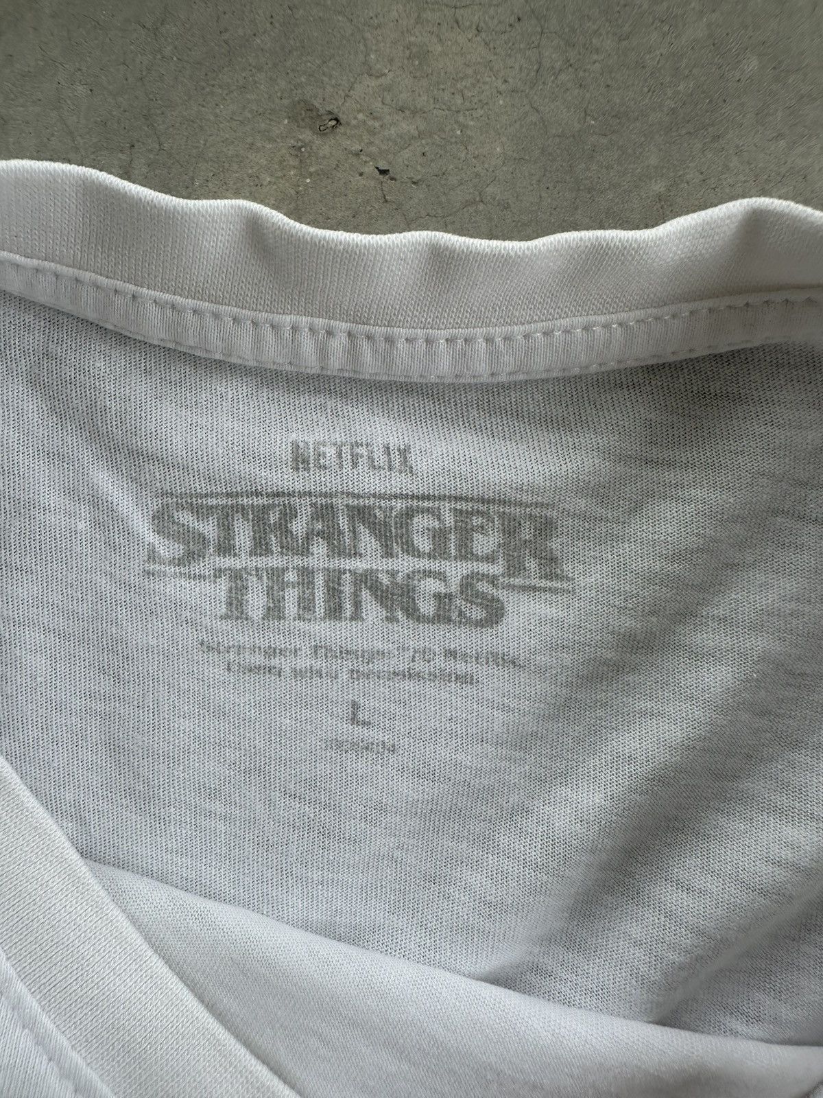Vintage HELLFIRE CLUB NETFLIX STRANGER THINGS TEE Size US L / EU 52-54 / 3 - 3 Thumbnail