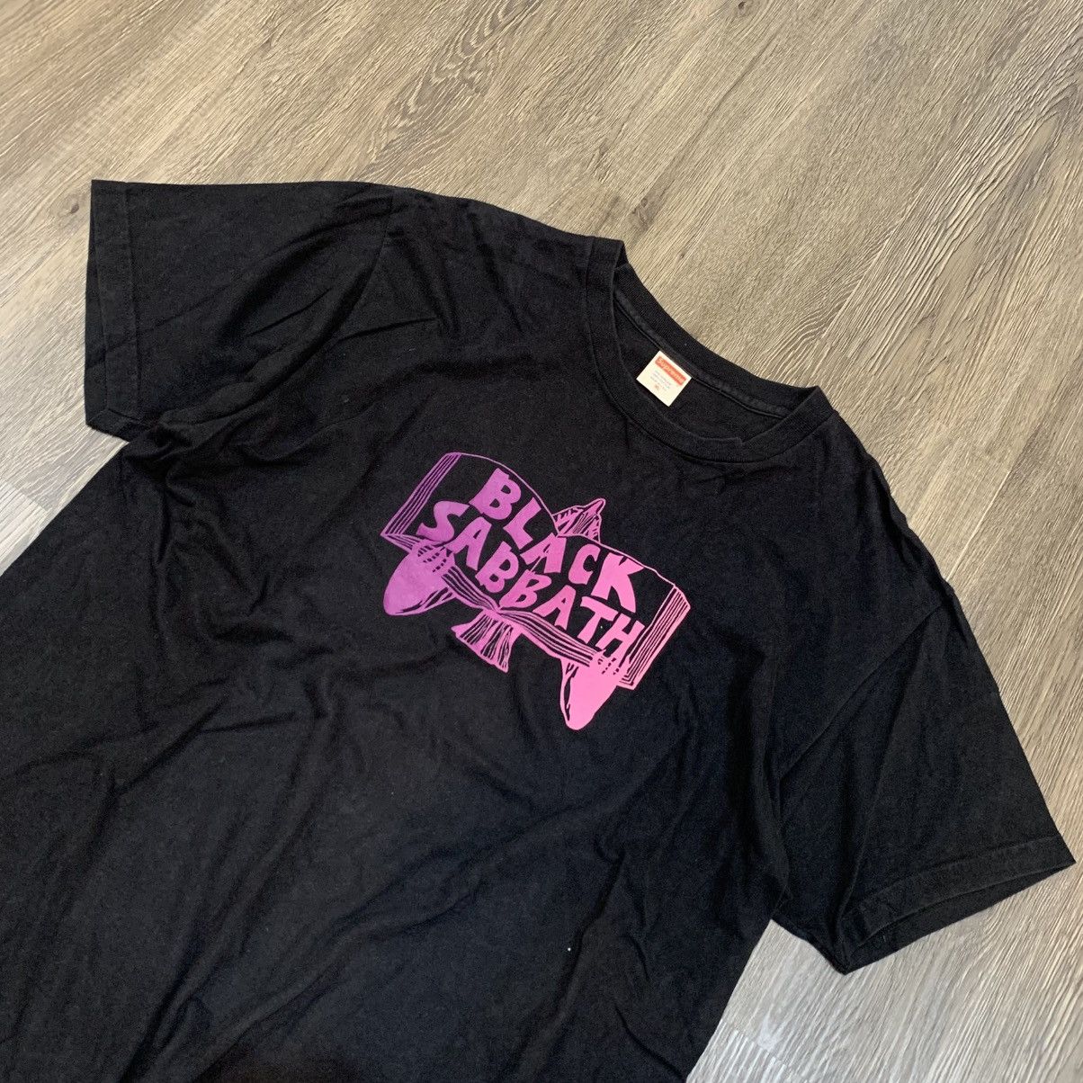 Black Sabbath × Supreme Supreme x Black Sabbath Tome SS16 Black T-Shirt Size US XL / EU 56 / 4 - 4 Thumbnail