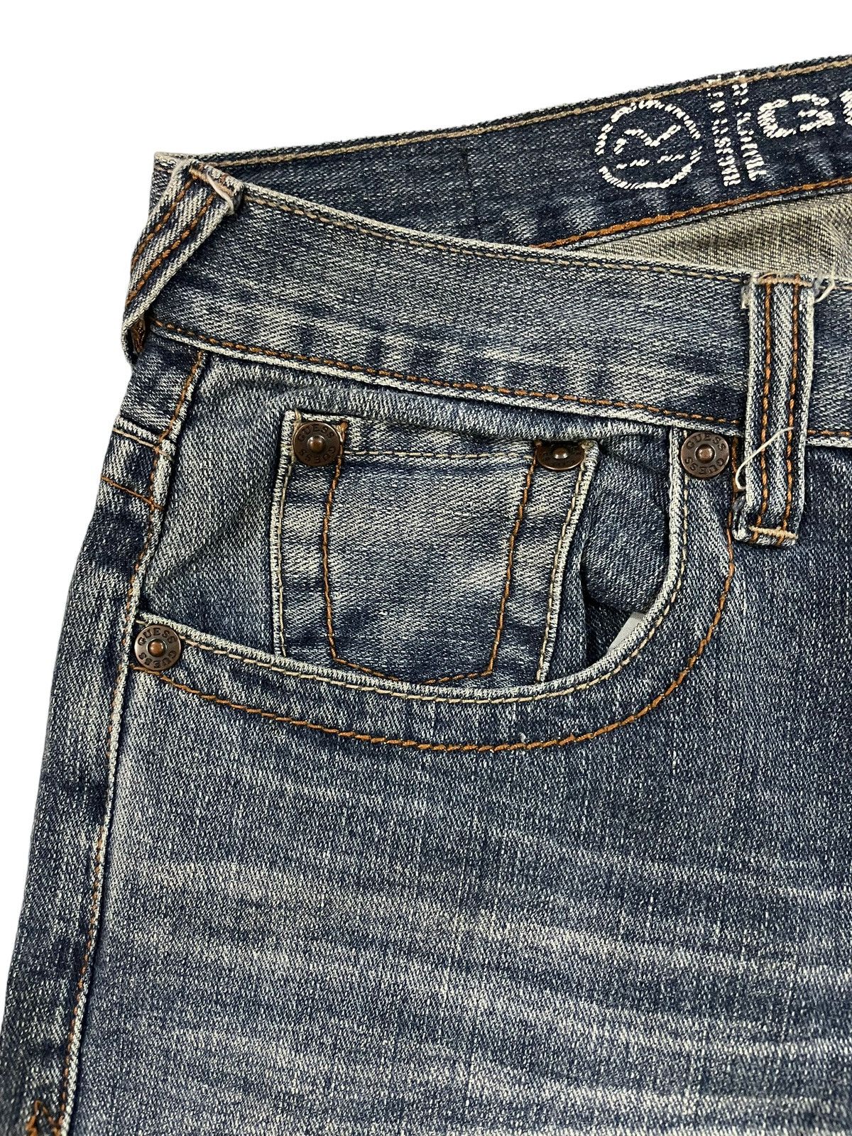 Guess × Vintage Vintage Guess Faded Rebel Straight Jeans Size US 32 / EU 48 - 7 Thumbnail