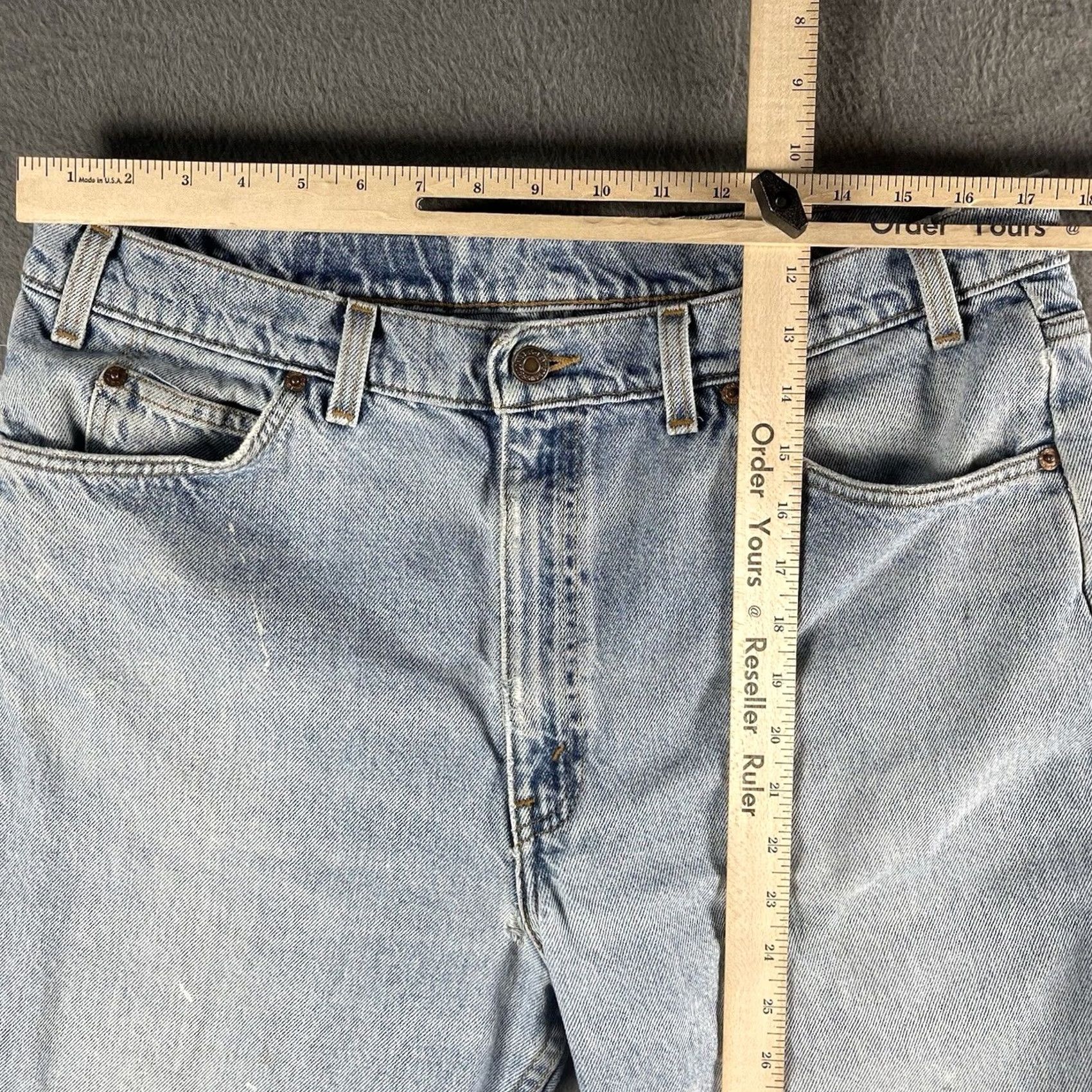 Levi's Levi's 550 Jeans Mens 38x30 Light Wash Distressed Jeans 550 Relaxed Regular 90s Grunge USA Boys? Size US 38 / EU 54 - 5 Thumbnail