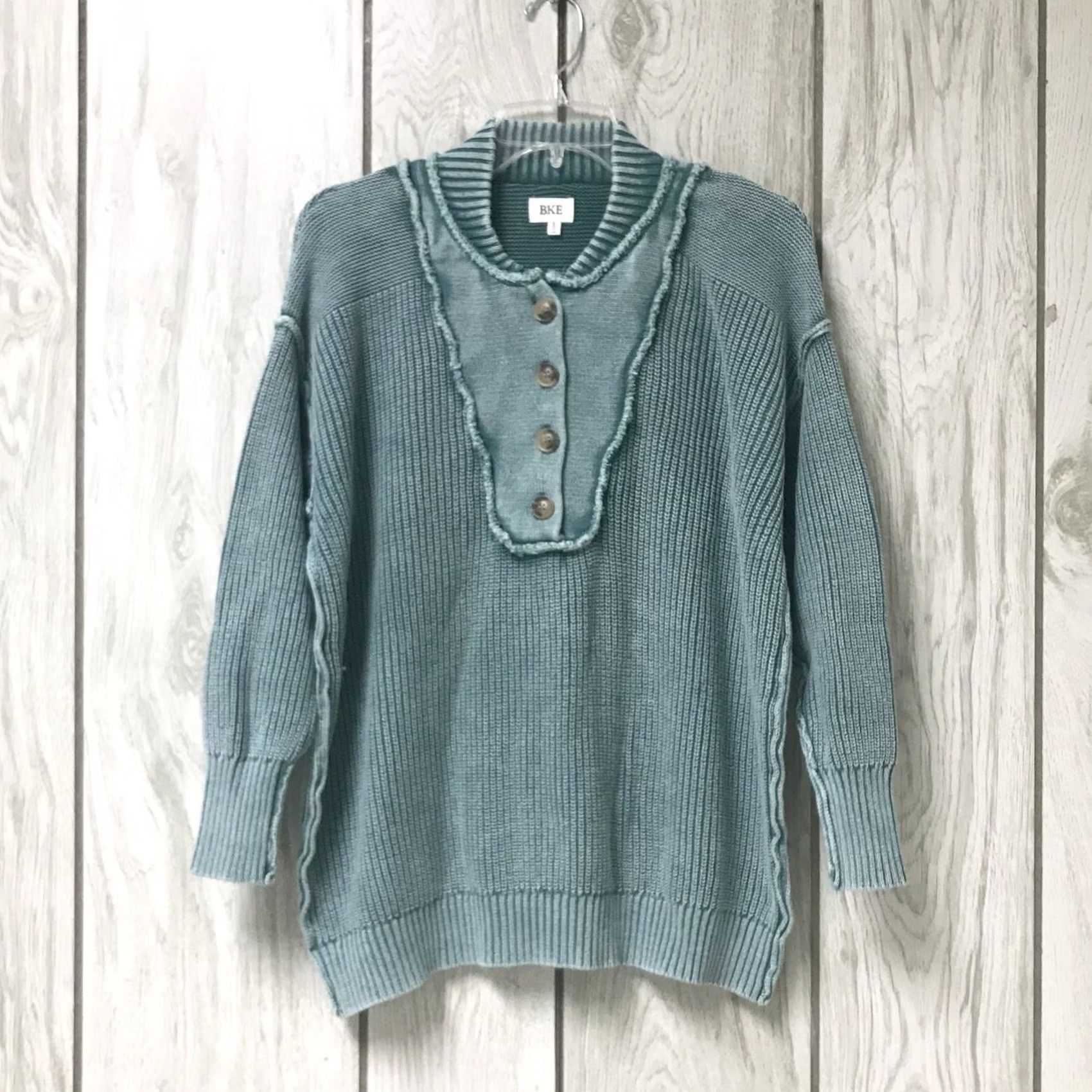 Vintage BKE Buckle North Sea Washed Ribbed Knit Oversized Henley Sweater S Women Gray Crew Neck Long Sleeve Frayed Trim Cotton Lightweight? Size S / US 4 / IT 40 - 3 Thumbnail