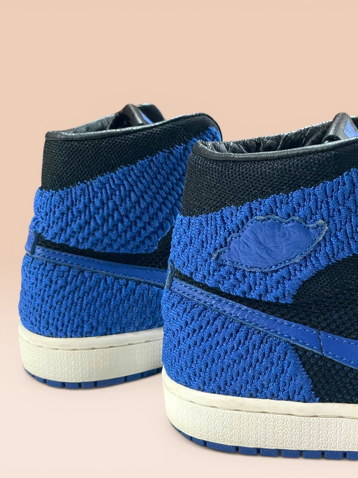Jordan Brand Air Jordan 1 Retro High OG Flyknit GS "Royal" Size US 6 / EU 39 - 16 Thumbnail