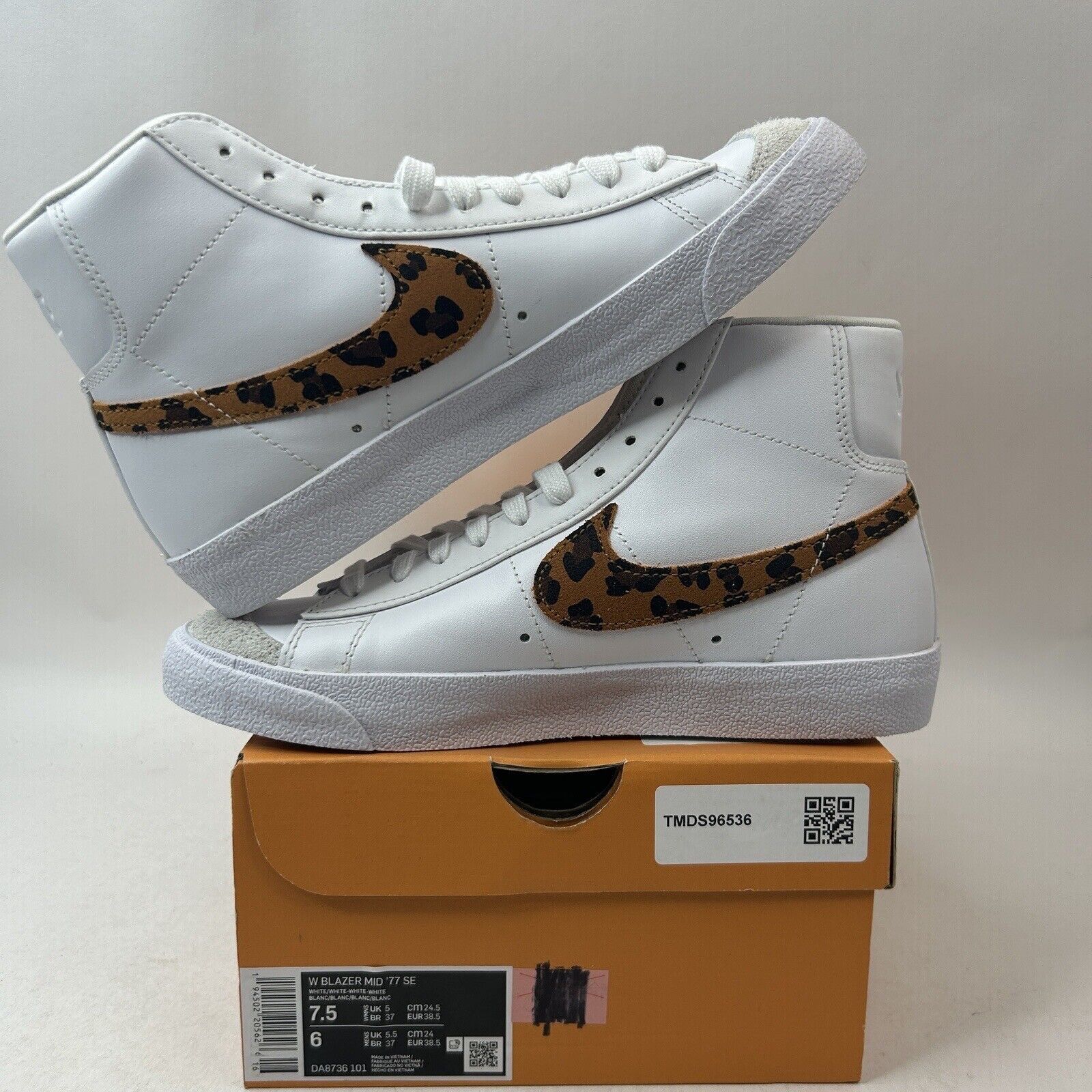 Nike Nike Blazer Mid ‘77 SE WMNS “Leopard” 2024 Size US 7.5 / IT 37.5 - 3 Thumbnail