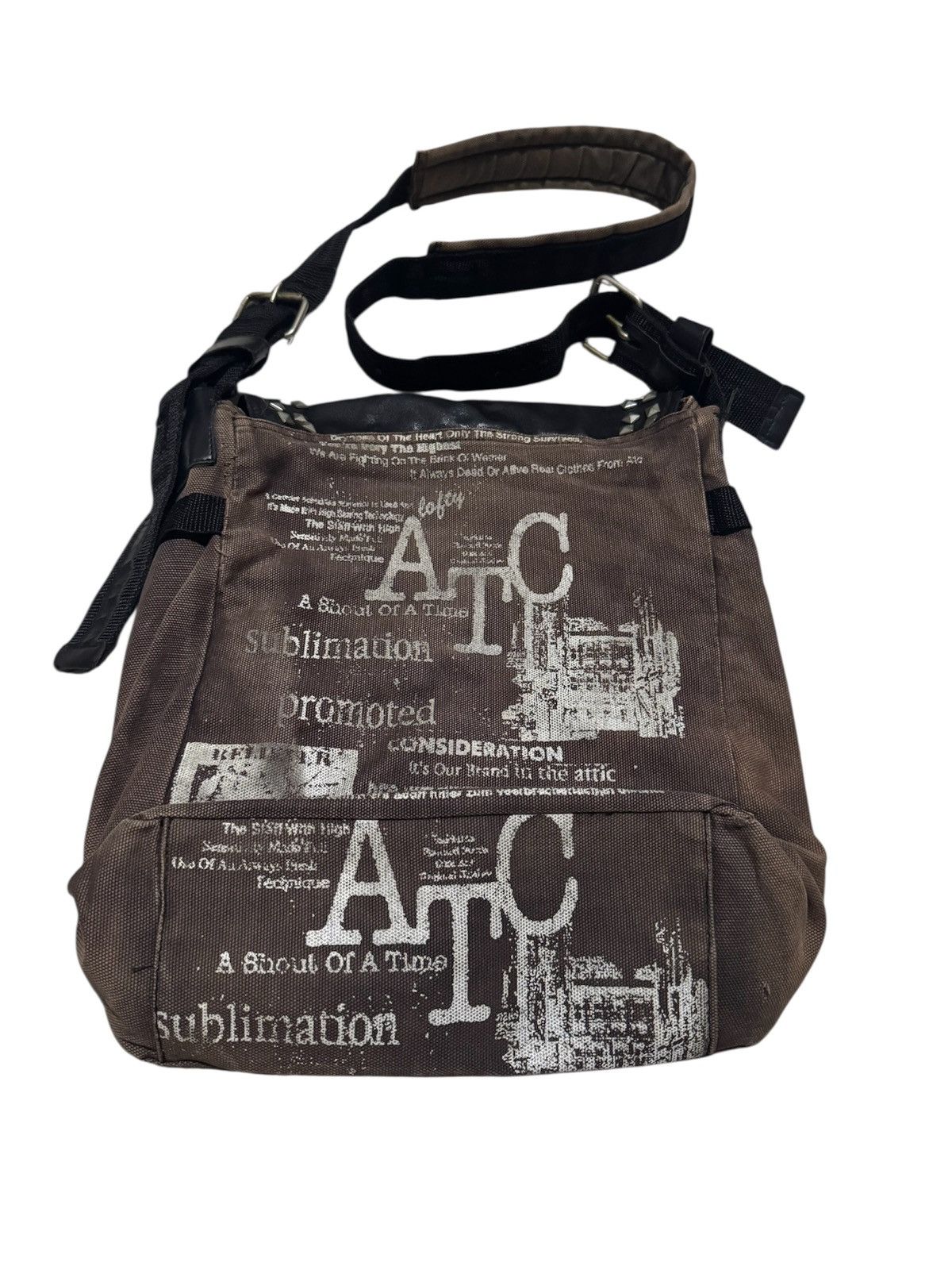 Hysteric Glamour × If Six Was Nine × In The Attic 🇨🇳 Poem Studded In The Attic Hysteric Inspired Sling Bag Size ONE SIZE - 3 Thumbnail