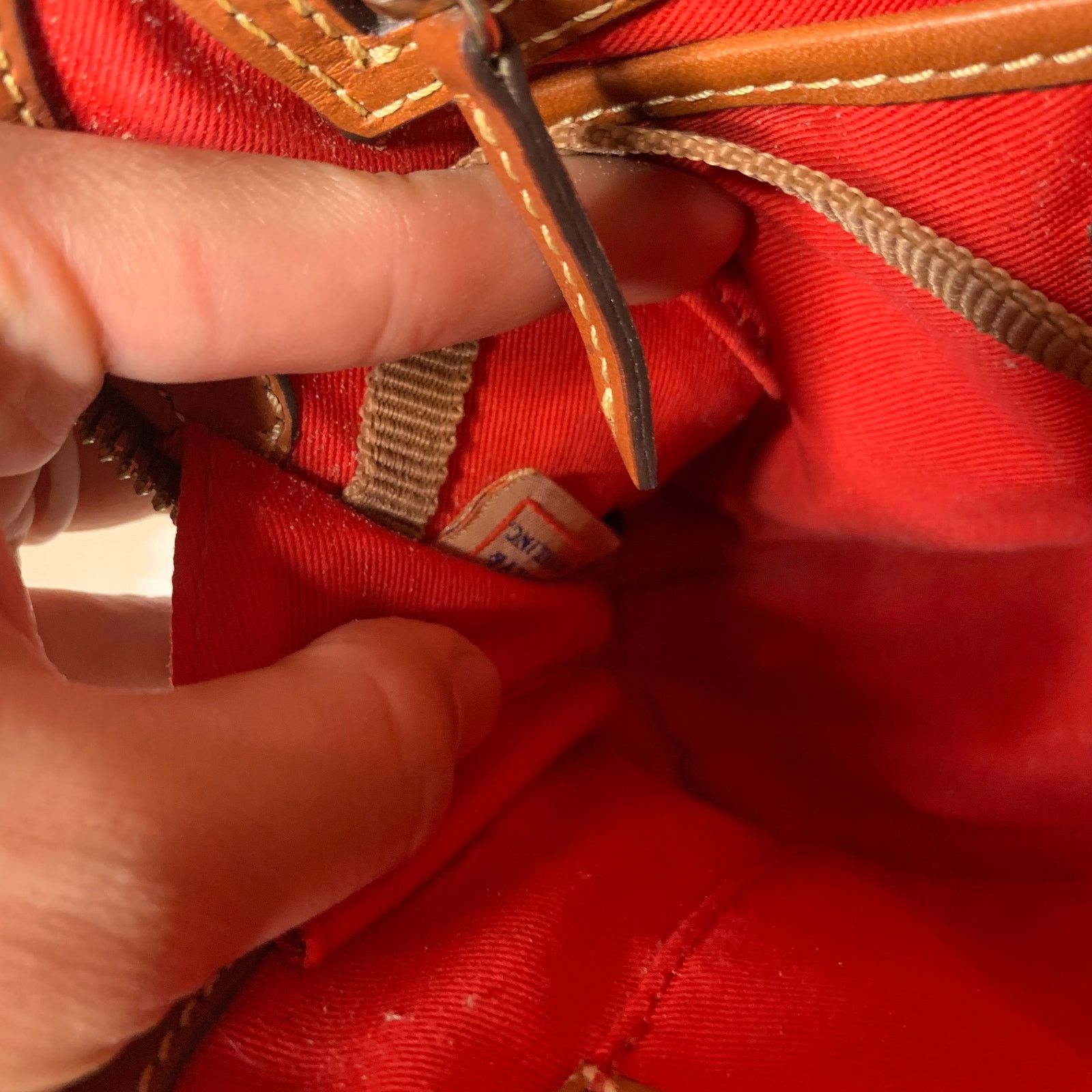Dooney & Bourke Dooney & Bourke Gray Leather Crossbody Handbags Size ONE SIZE - 10 Thumbnail
