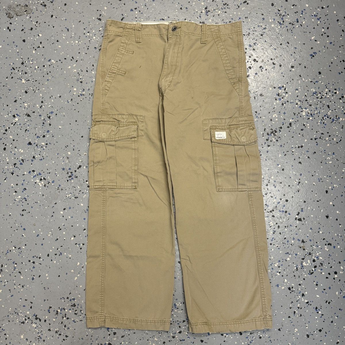 Levi's Y2K 2000s Levis Cargo Pants Mens Baggy Wide Leg Mens 36x28 Size US 36 / EU 52 - 1 Thumbnail
