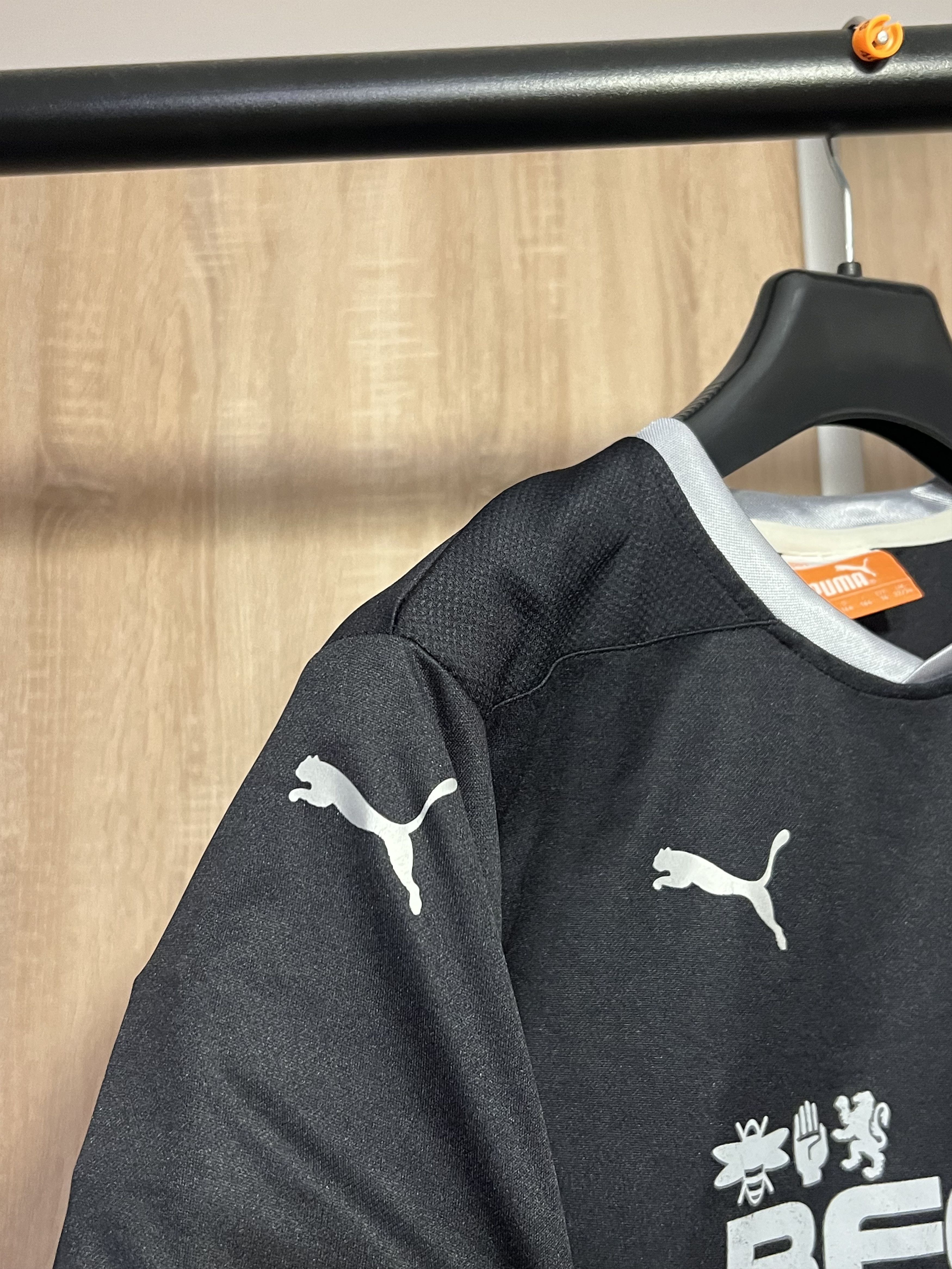 Puma × Vintage 14/15 VINTAGE PUMA FC BURNLEY SOCCER FOOTBALL JERSEY Size US M / EU 48-50 / 2 - 4 Thumbnail