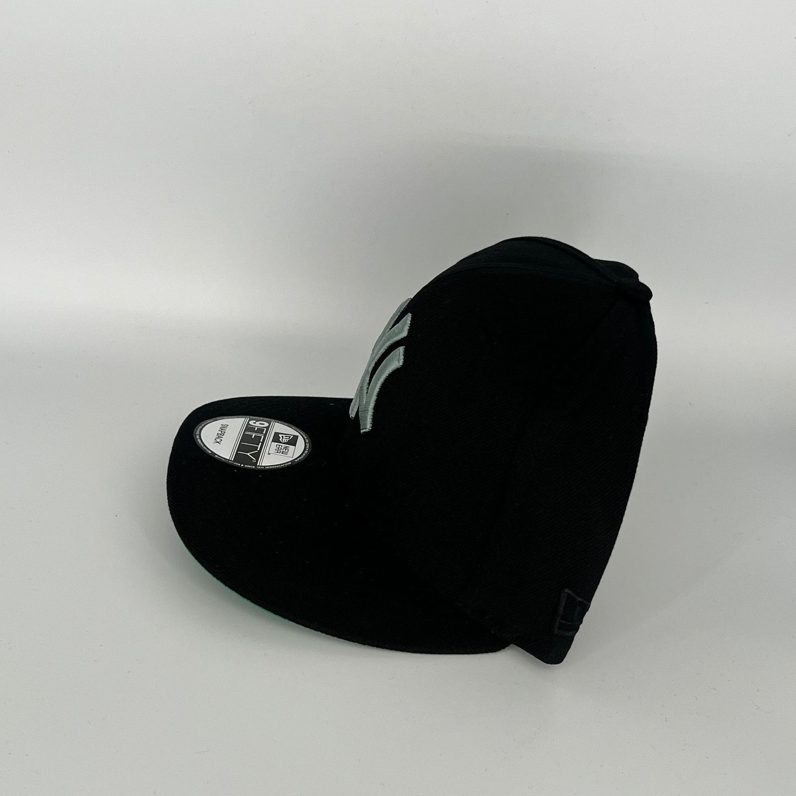 New Era Black New York Yankees 1999 World Series New Era MLB Size ONE SIZE - 2 Thumbnail