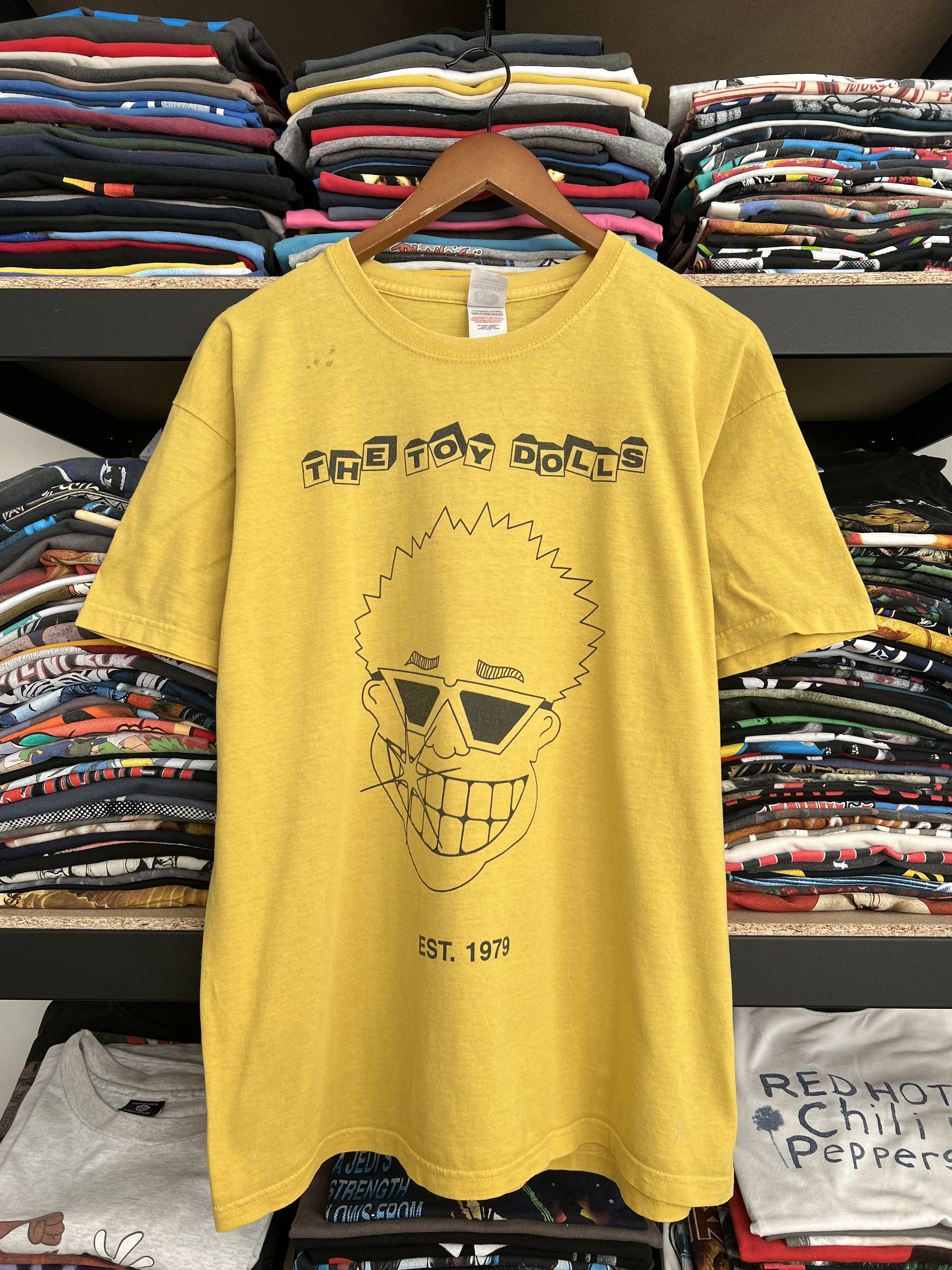Band Tees Vintage 2000s The Toy Dolls Punk Rock Band Yellow Tee Size US L / EU 52-54 / 3 - 1 Thumbnail
