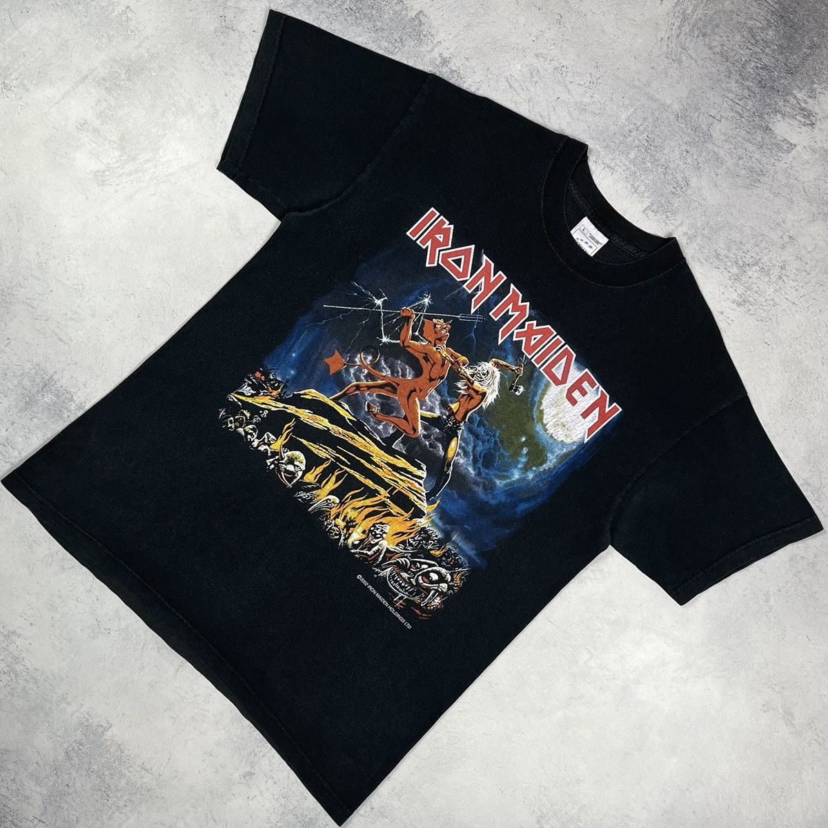 Band Tees Vintage Iron Maiden Tour rock band T shirt 2002 Size US L / EU 52-54 / 3 - 1 Thumbnail