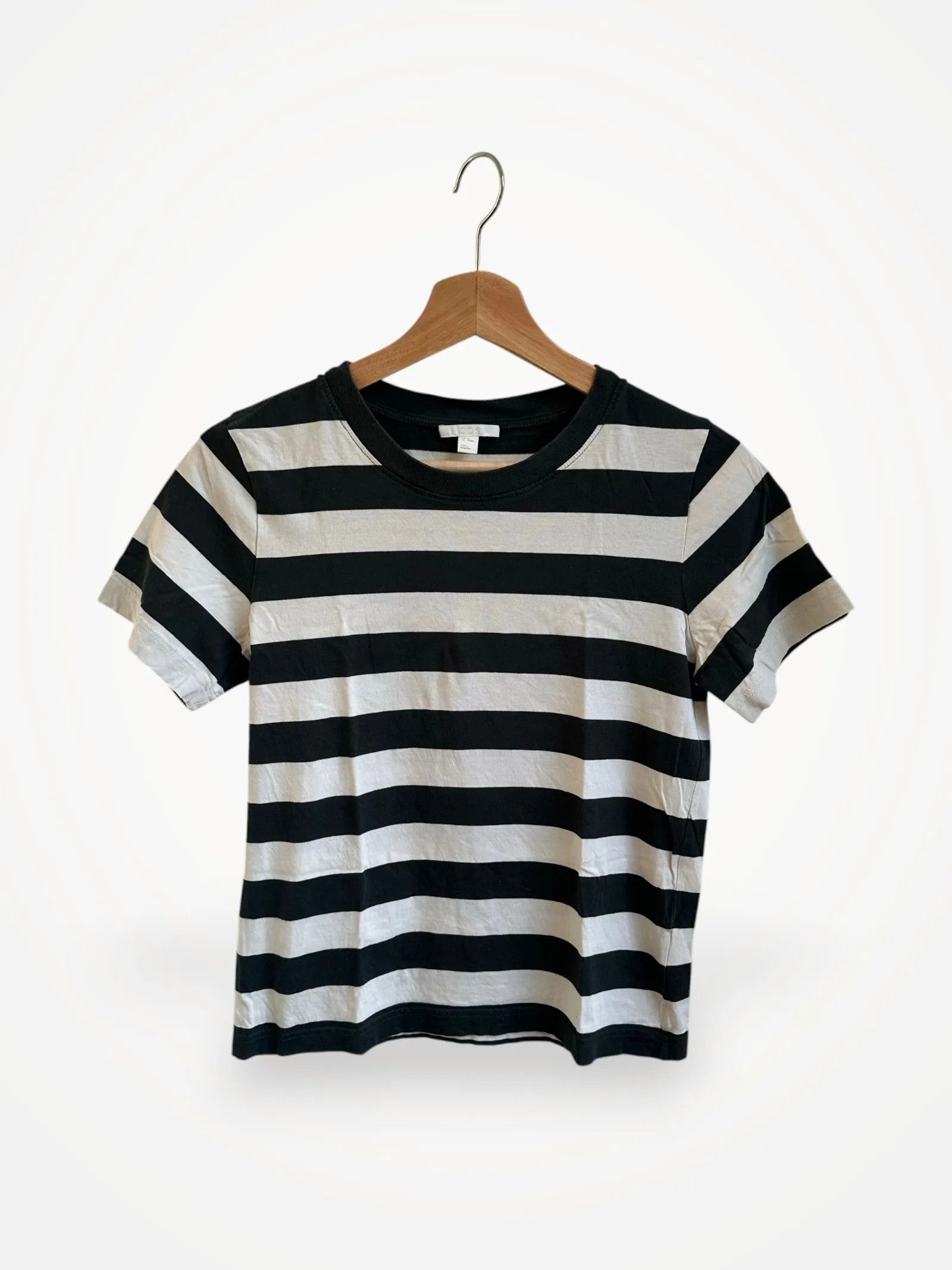 Cos Cos Short Sleeve T-shirt Size XS / US 0-2 / IT 36-38 - 1 Thumbnail