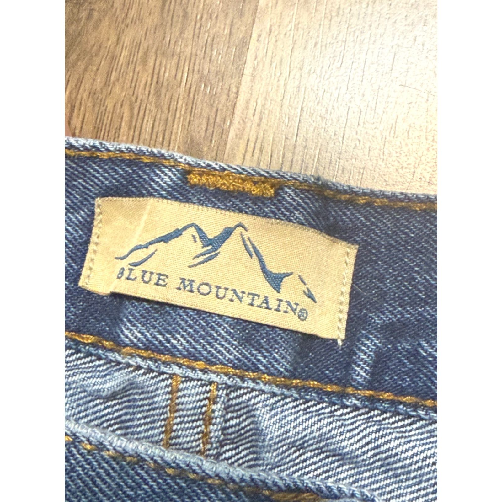 The Mountain **Men's Blue Straight Leg Jeans Size 38x30** User: Men's Blue Denim Straight Leg Jeans Size 38x30 Size US 38 / EU 54 - 4 Thumbnail