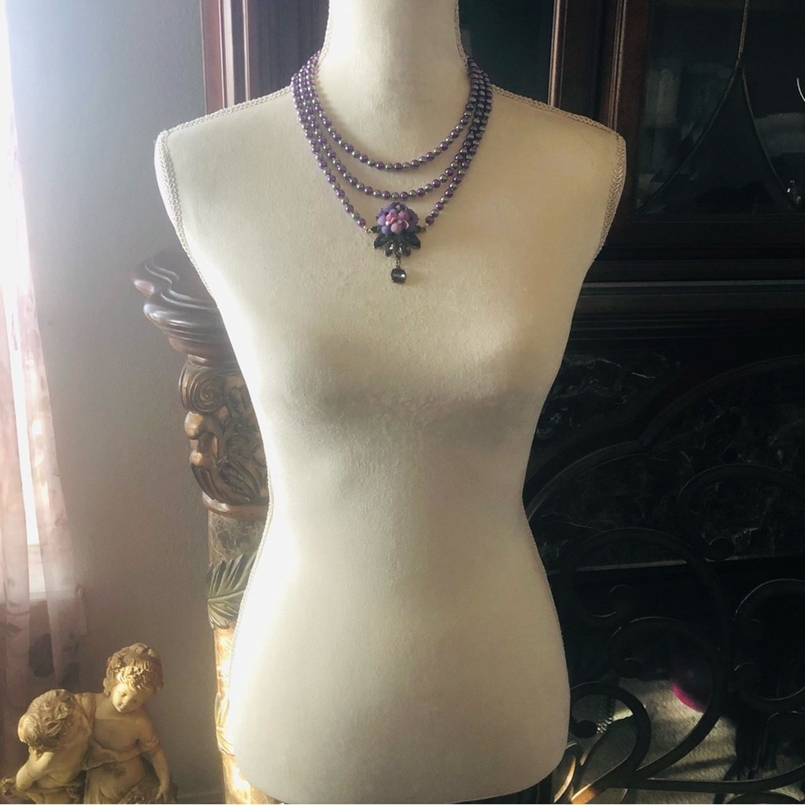 Handmade Handcrafted repurpose floral cluster pendant Pearl necklace Size ONE SIZE - 6 Thumbnail