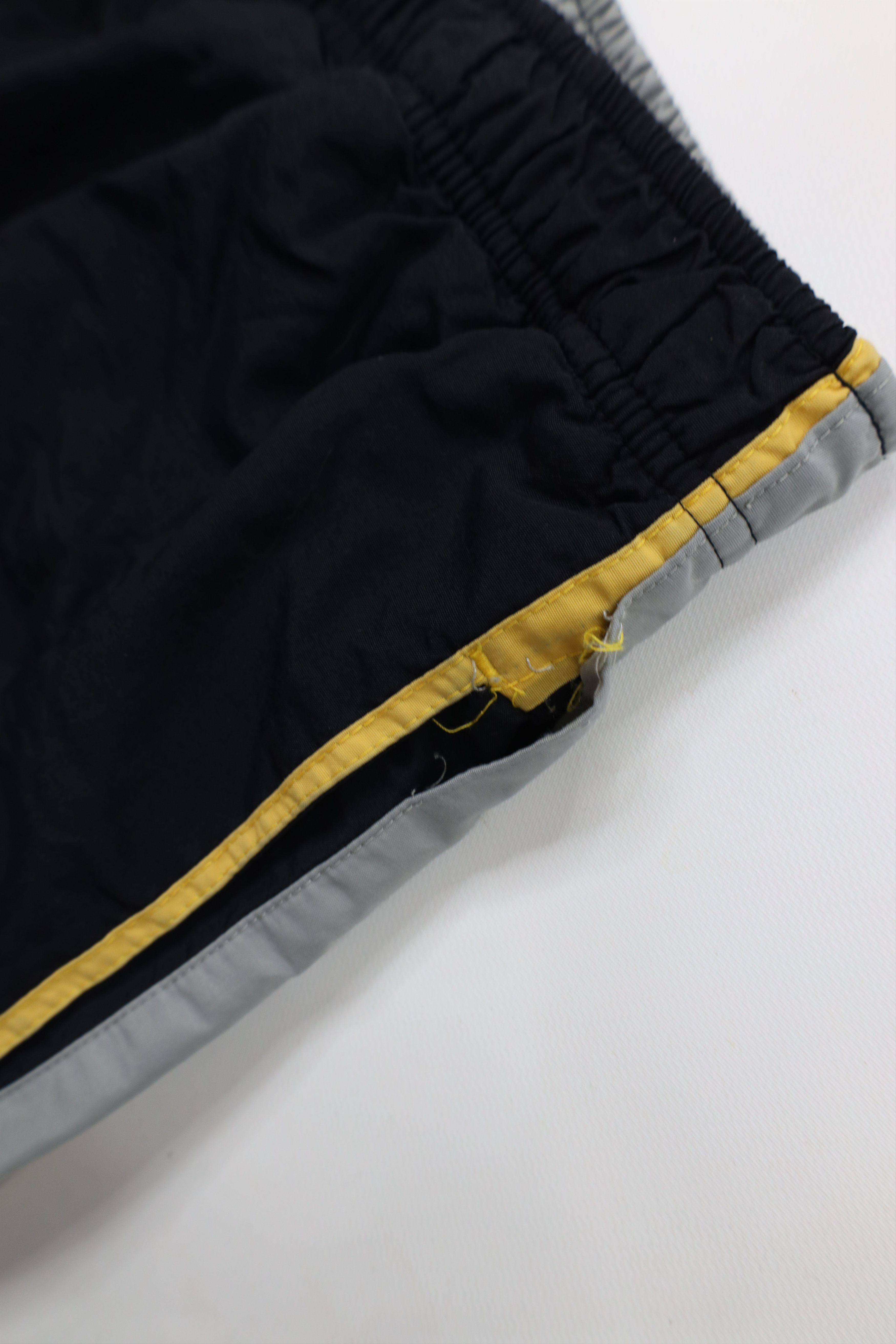 Aeropostale Vintage 90s Y2K Aeropostale Lined Wide Leg Windbreaker Pants Size US 36 / EU 52 - 11 Thumbnail