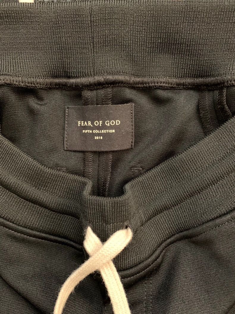 Fear of God Fear of God The new black and white are the same Size US 28 / EU 44 - 2 Thumbnail