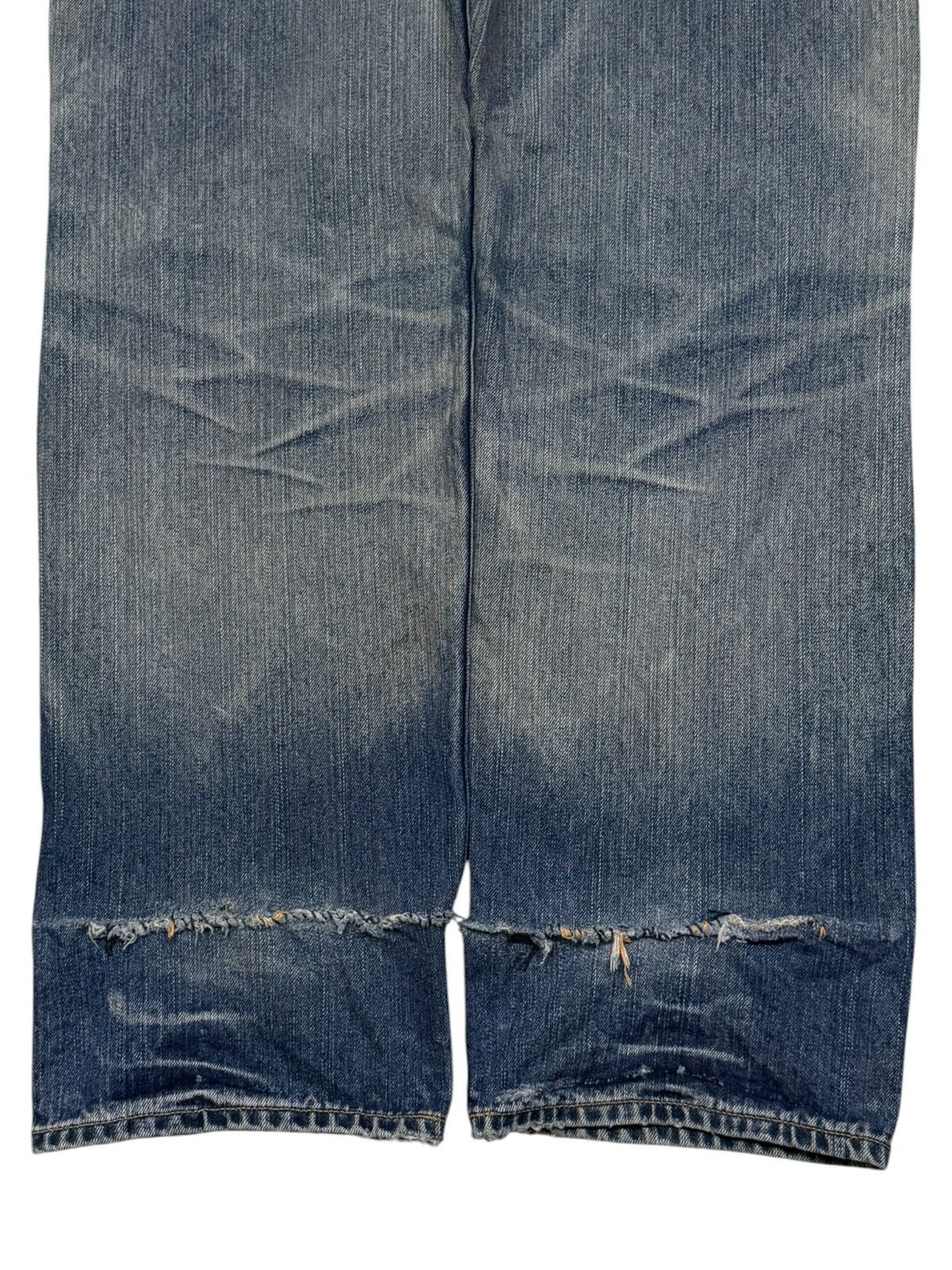 Levi's Vintage Levi’s 703 Distressed Denim Jeans | Vintage Fade W36 Size US 36 / EU 52 - 7 Thumbnail