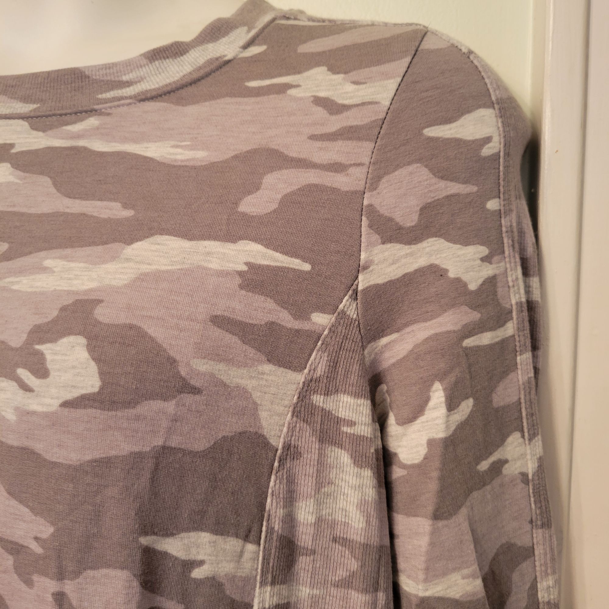 Athleta Athleta XL Balance Camo Printed Dress Long Sleeve Soft Stret Size XL / US 12-14 / IT 48-50 - 4 Thumbnail