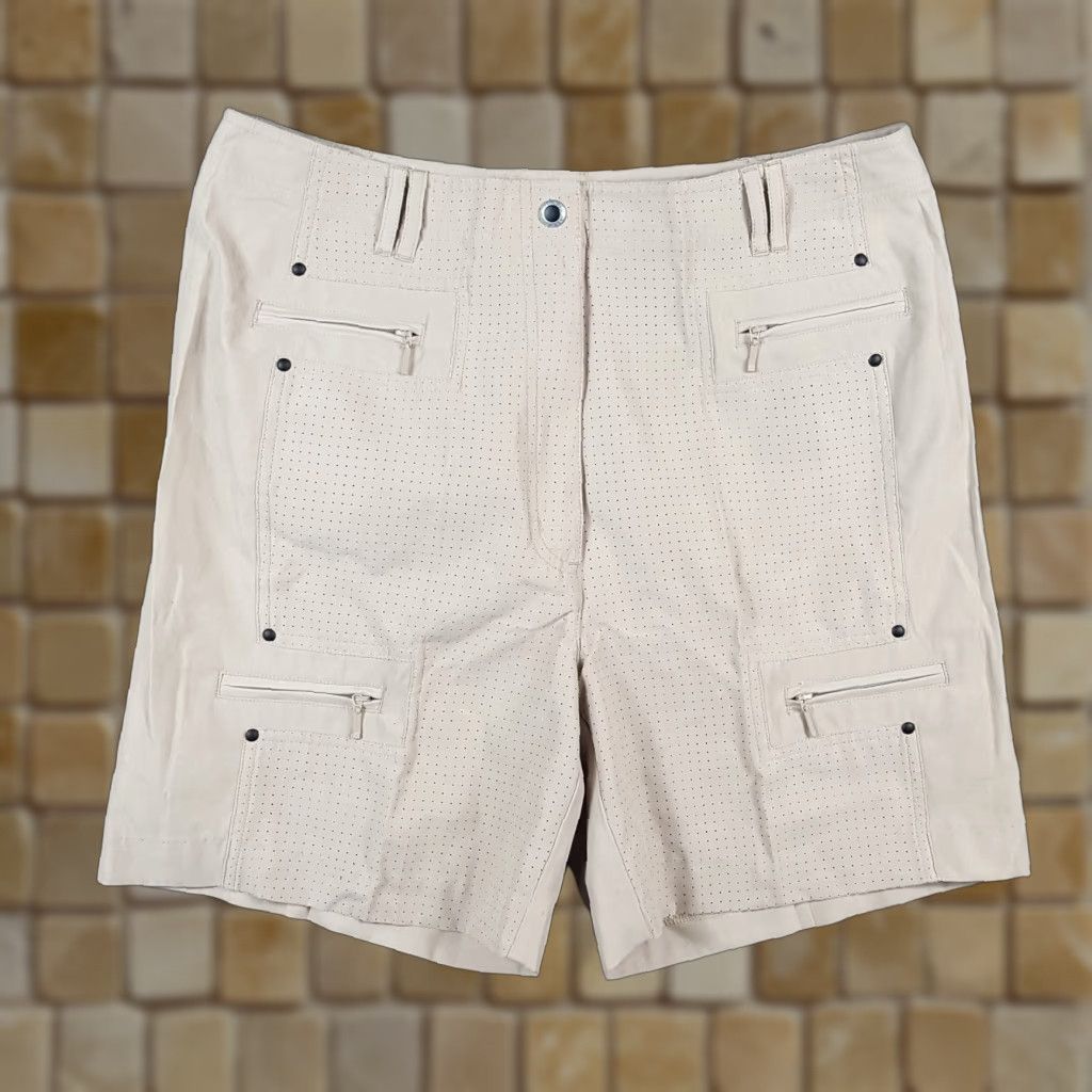 Vintage VINTAGE Jamie Sadock Chino Shorts Womens 16 Beige Lightweight Athletic High Waist Relaxed 90s Bohemian Retro Preppy Casual Fashion Summer Womens Size 38" / US 16 / IT 52 - 1 Thumbnail