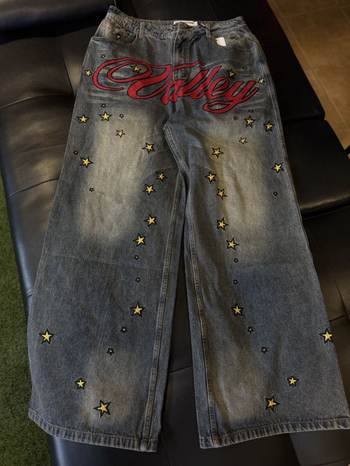 Vale Valley Star Bunny Rocket Baggy Blue Jeans Size 30 Size US 30 / EU 46 - 1 Thumbnail