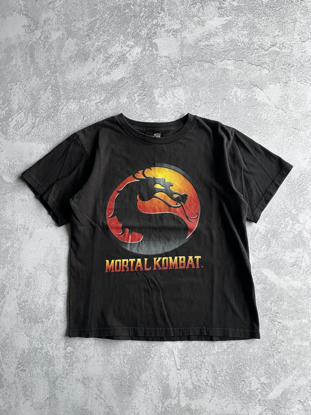 Vintage Vintage 2000s Mortal Kombat Center Logo Tee Size US S / EU 44-46 / 1 - 1 Thumbnail