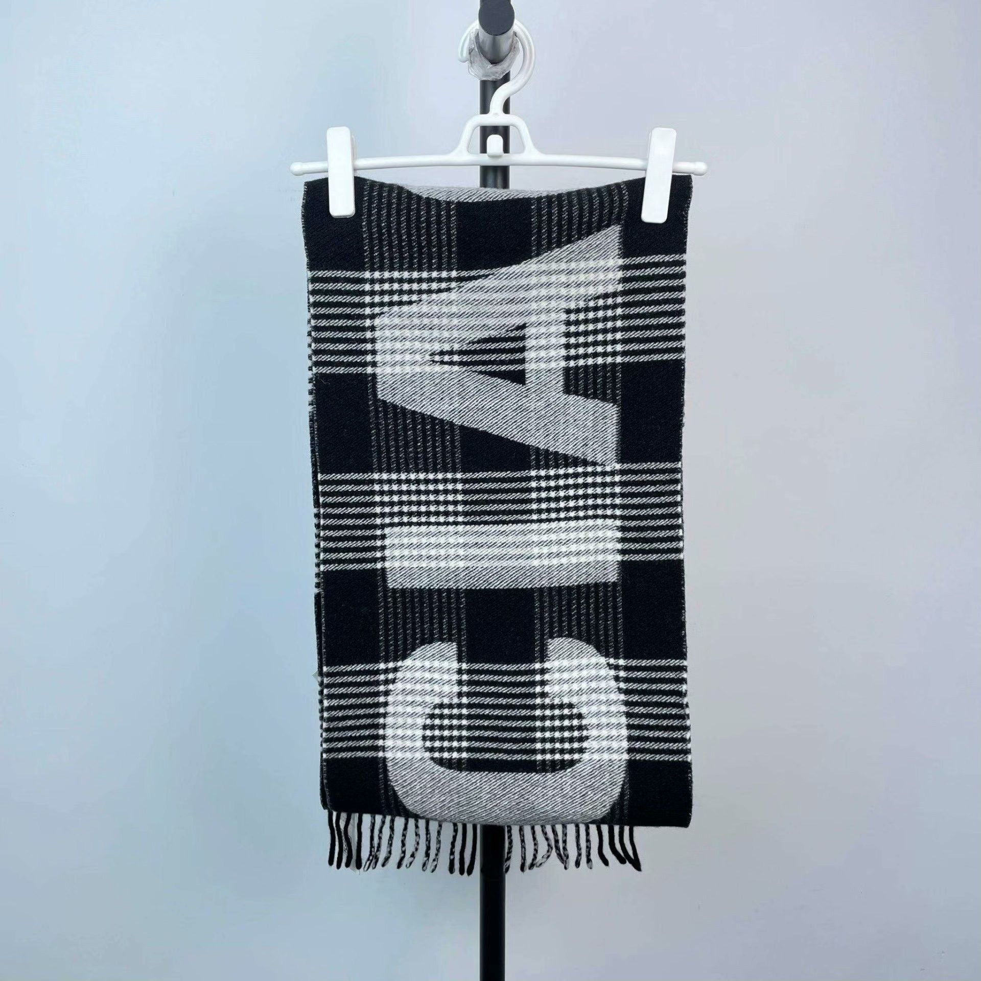 Balenciaga Balenciaga Multi Scarf XS Men Size ONE SIZE - 1 Thumbnail