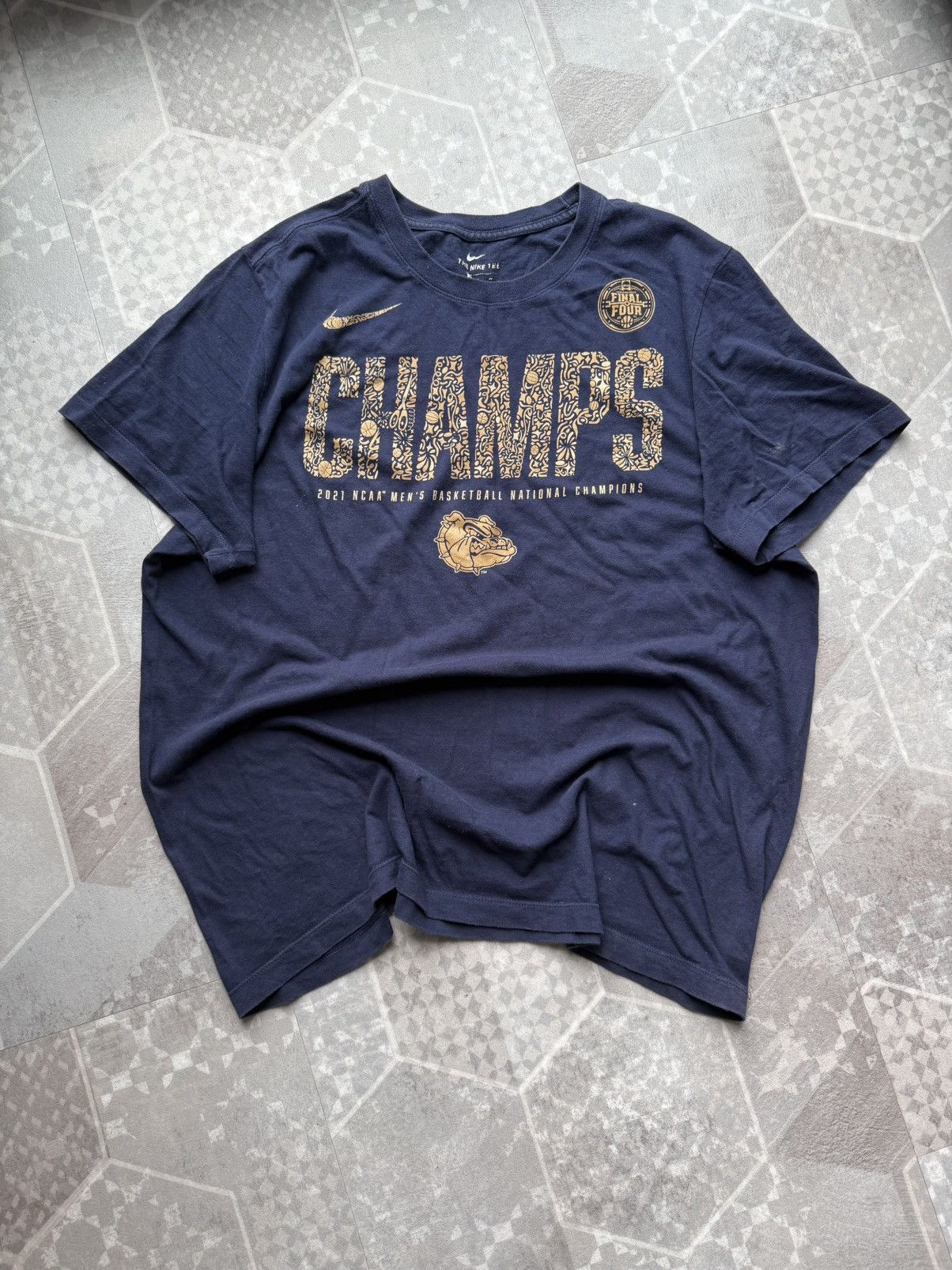 Nike Nike Gonzaga Bulldogs 2021 NCAA Champions Tee Size US XL / EU 56 / 4 - 1 Thumbnail