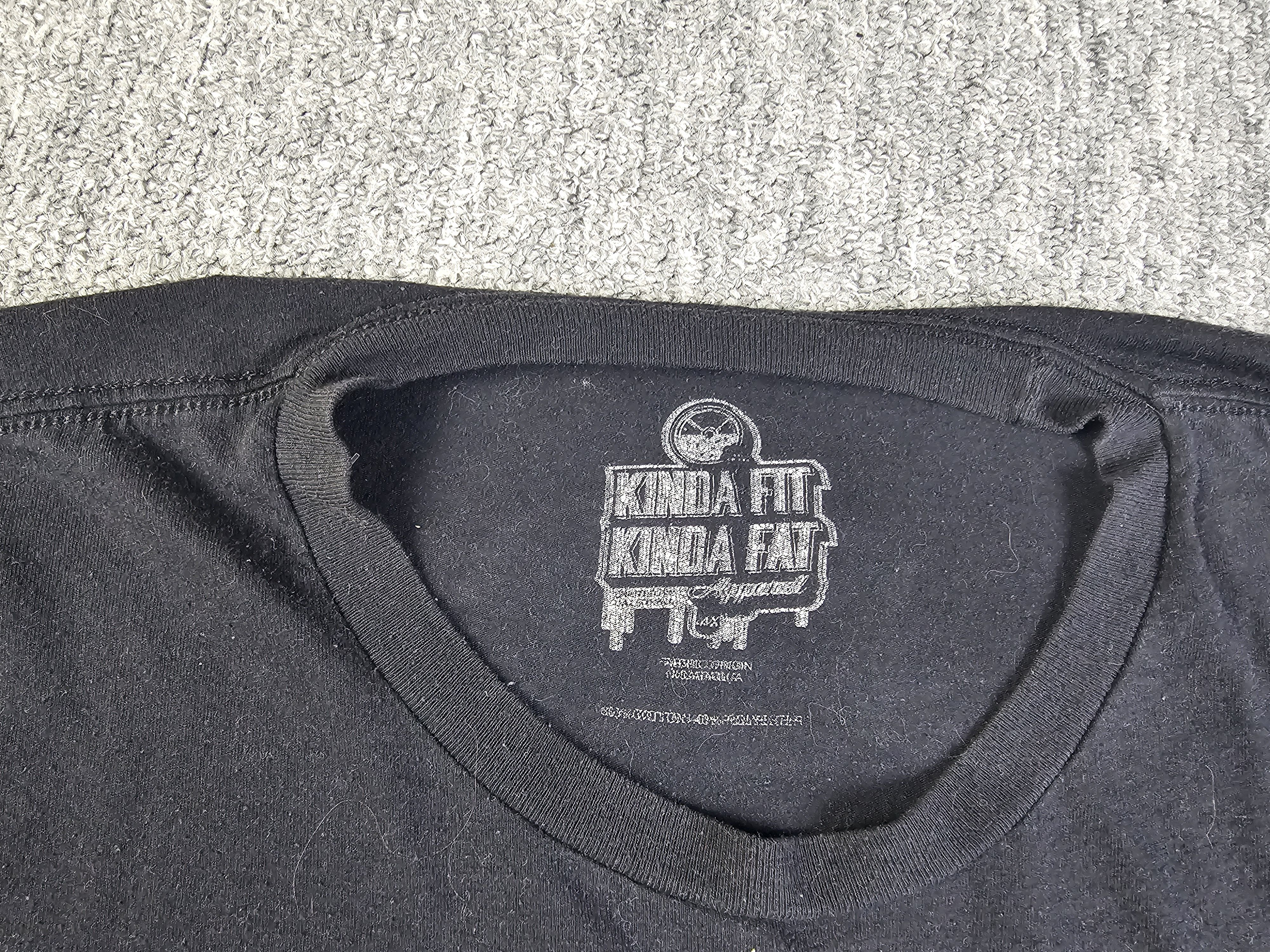 Other Kinda Fit Kinda Fat Haunted Home Gym Glow Dark Tee Black 4XL Size US XXL / EU 58 / 5 - 4 Thumbnail