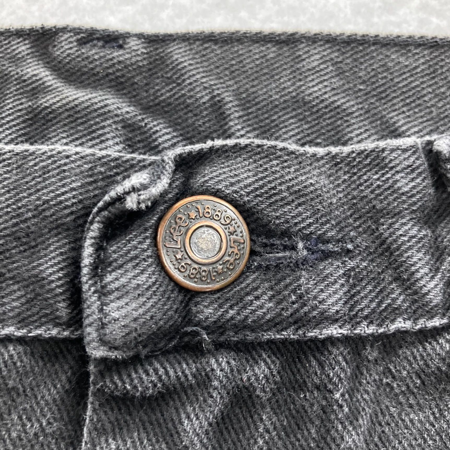 Lee VINTAGE Lee Jeans Mens 31x32 Straight Regular Black Charcoal Wash 90s Grunge Denim Size US 31 - 5 Thumbnail
