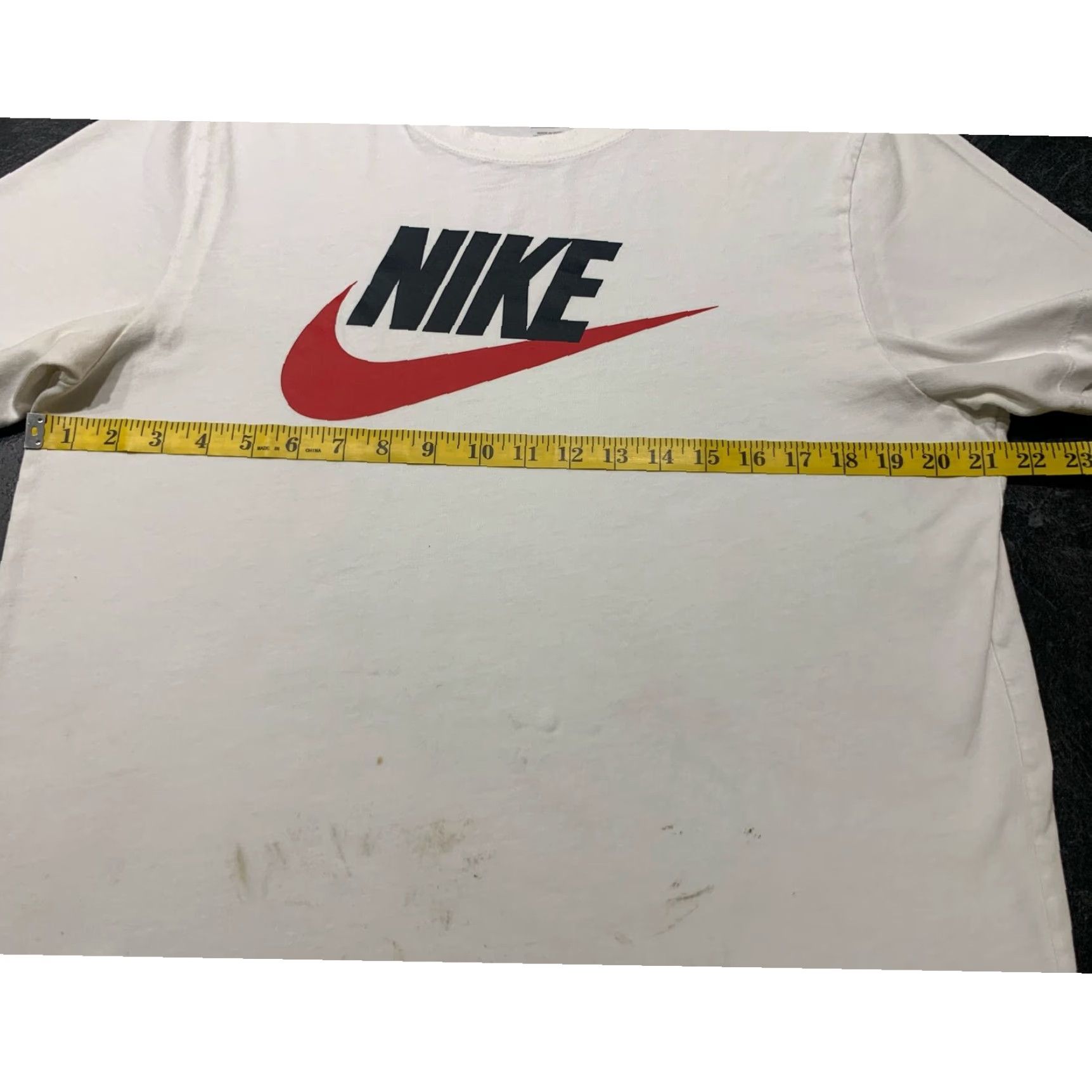Nike Nike T-Shirt Large White Stained Mens Size US L / EU 52-54 / 3 - 7 Thumbnail
