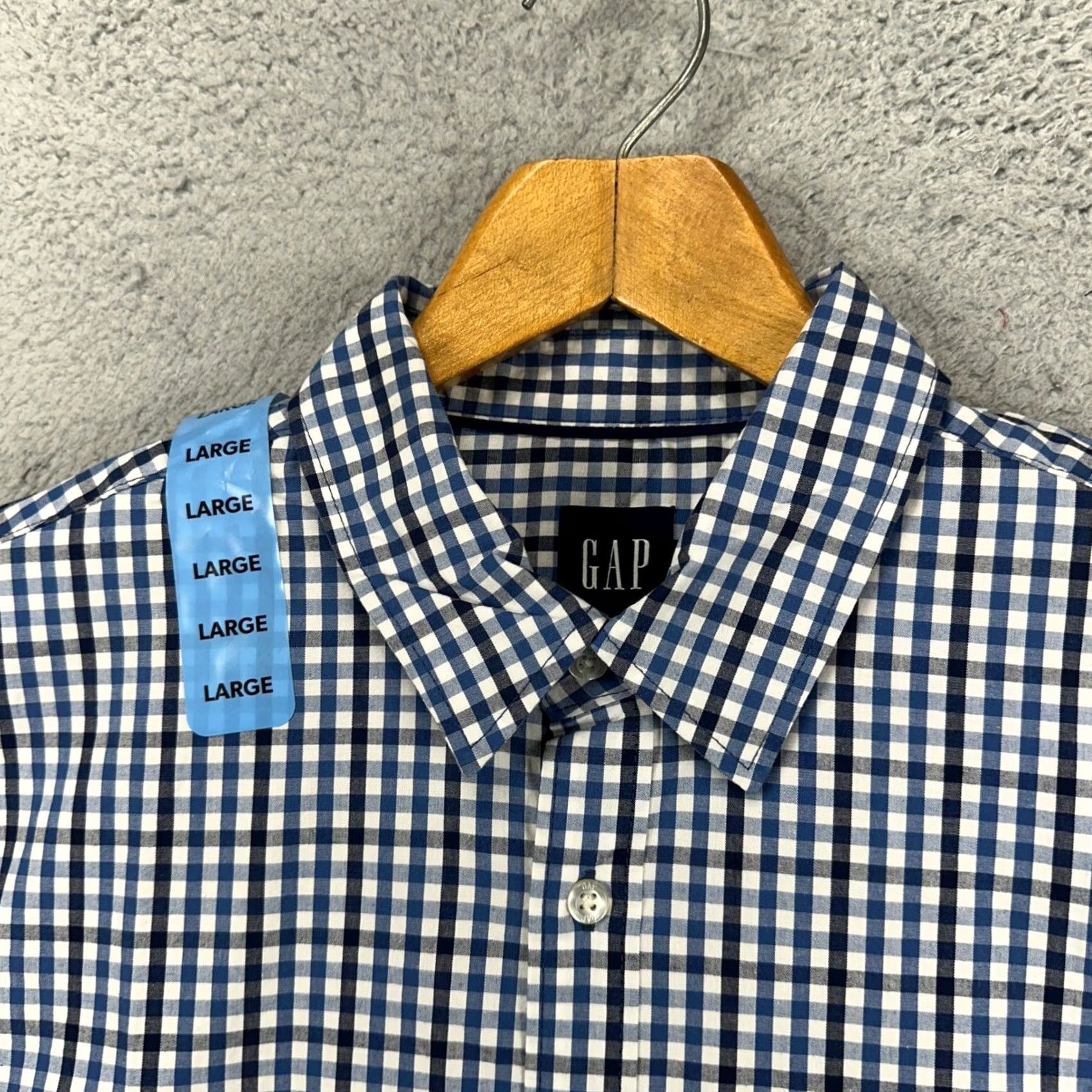 Gap Gap Button Up Shirt Men Large Blue White Plaid Short Sleeve Pocket Stretch NEW Size US L / EU 52-54 / 3 - 6 Thumbnail