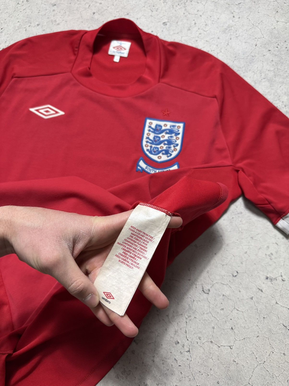 Umbro Umbro England Team 2010/2011 Vintage Soccer Jersey Size US S / EU 44-46 / 1 - 6 Thumbnail