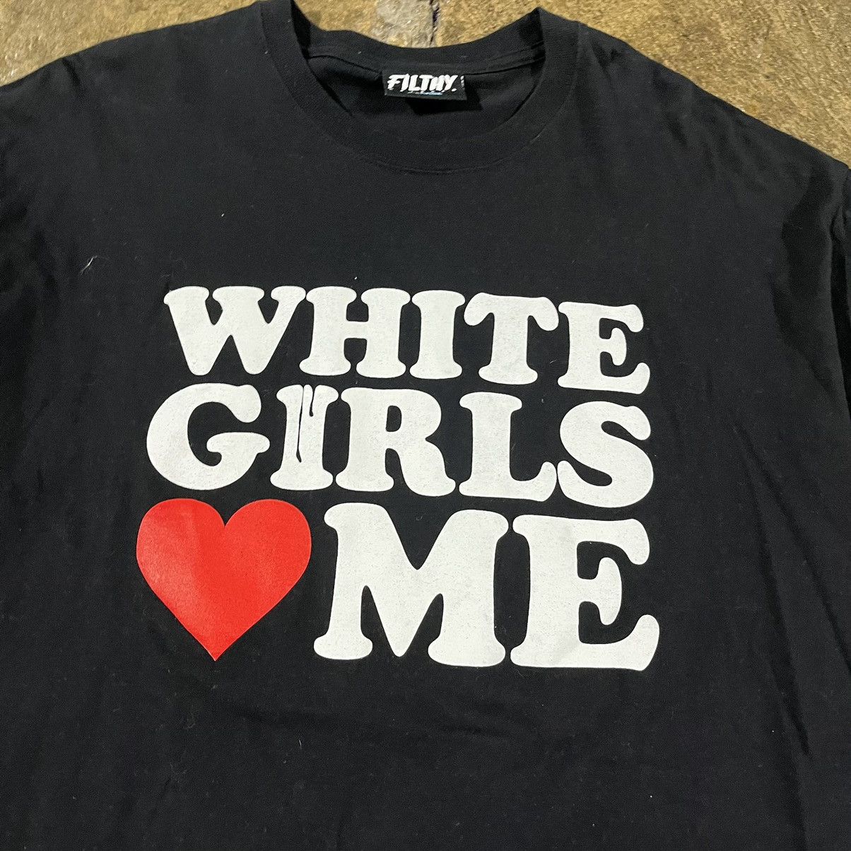 Vintage Crazy Y2K White Girls Love Me Funny Hu mor Parody Tee Shirt Size US XL / EU 56 / 4 - 4 Thumbnail