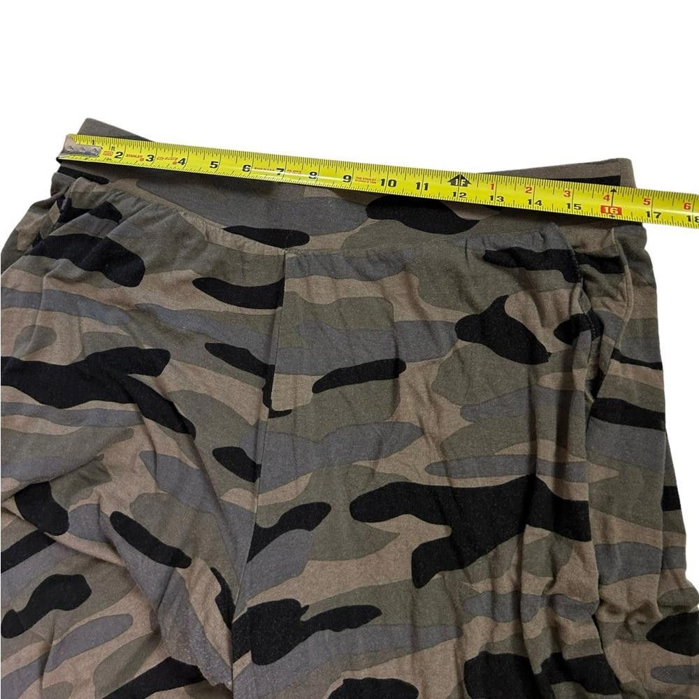 Torrid Torrid l Camo Super Soft Culotte Pants 1X Size 40" / US 18 - 7 Thumbnail
