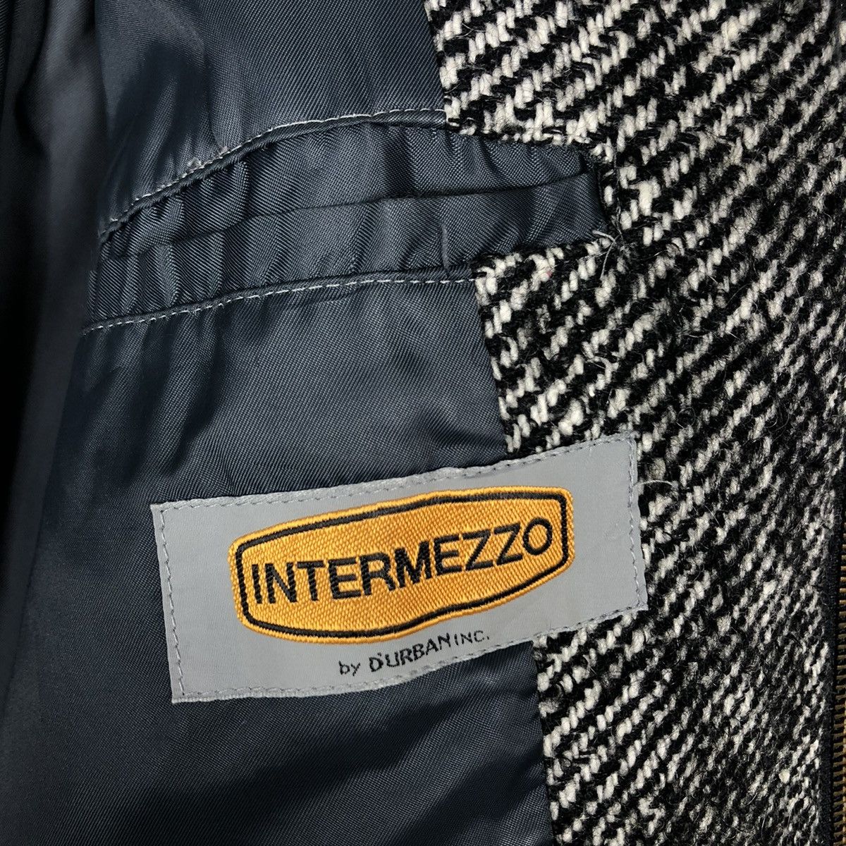 Japanese Brand 🔥80’s Intermezzo Issey Miyake Herringbone Bomber Jacket Size US L / EU 52-54 / 3 - 20 Thumbnail