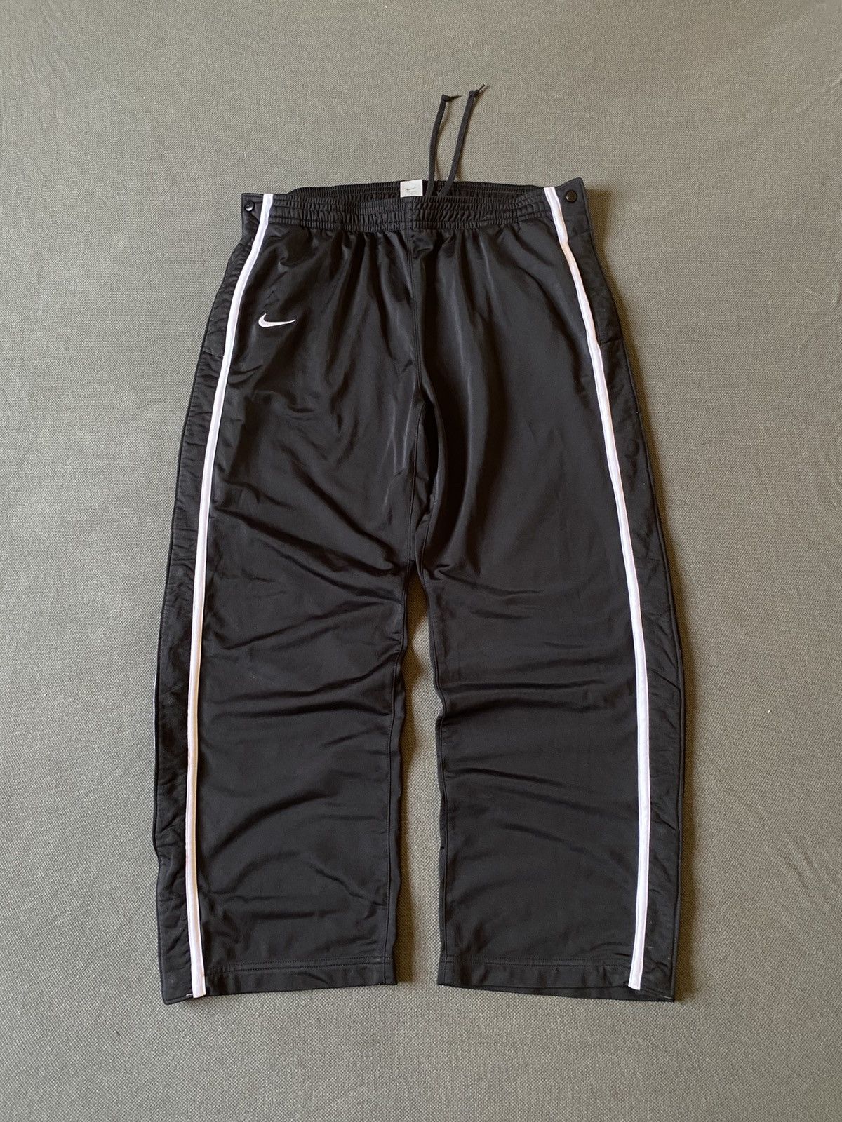 Nike Vintage Nike Button Sweatpants Wide Leg Size US 42 / EU 58 - 1 Thumbnail