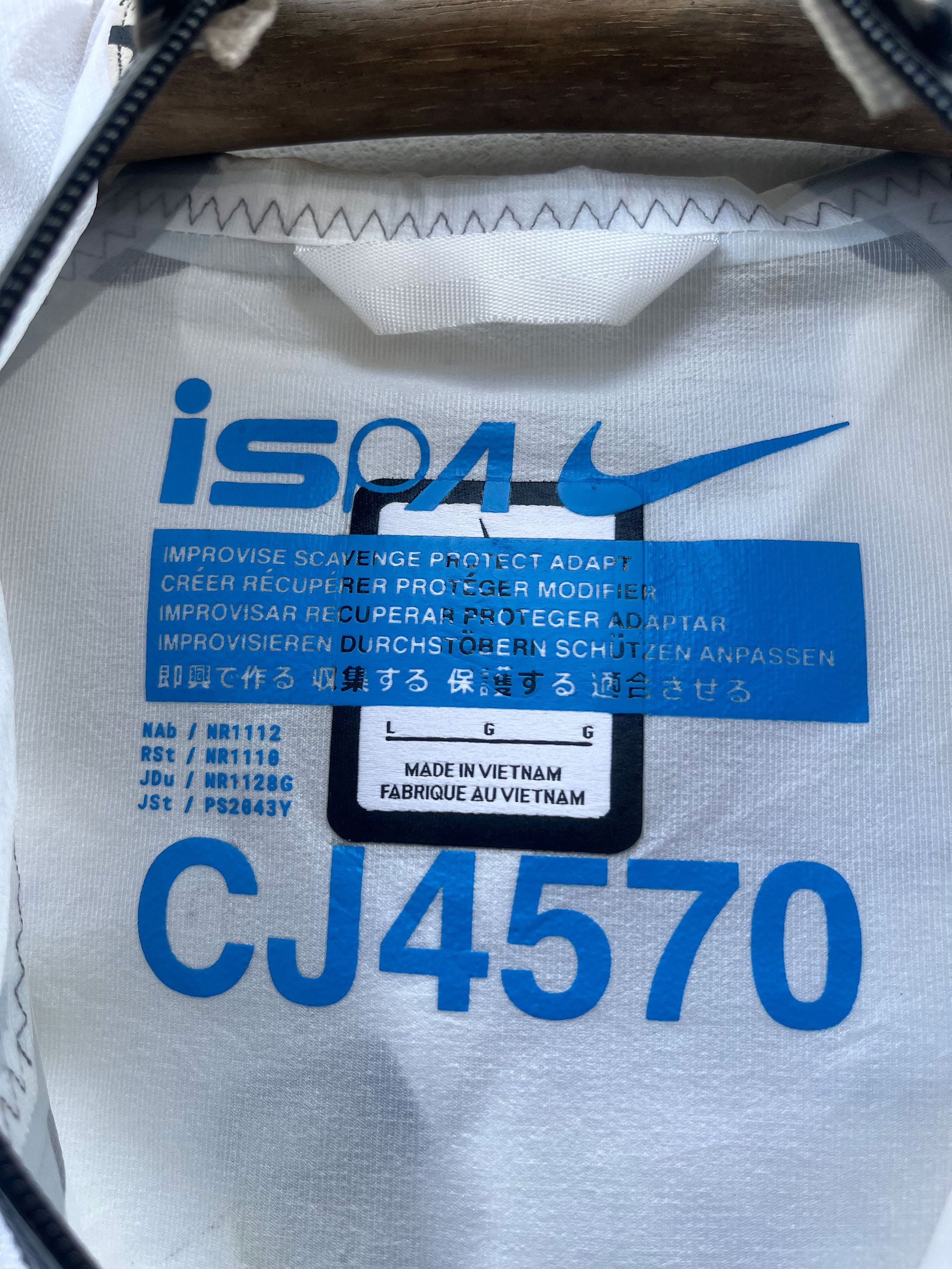 Sports Specialties NIKE NRG ISPA HYPERSHIELD LIGHTWEIGHT CJ4570 Size US L / EU 52-54 / 3 - 5 Thumbnail