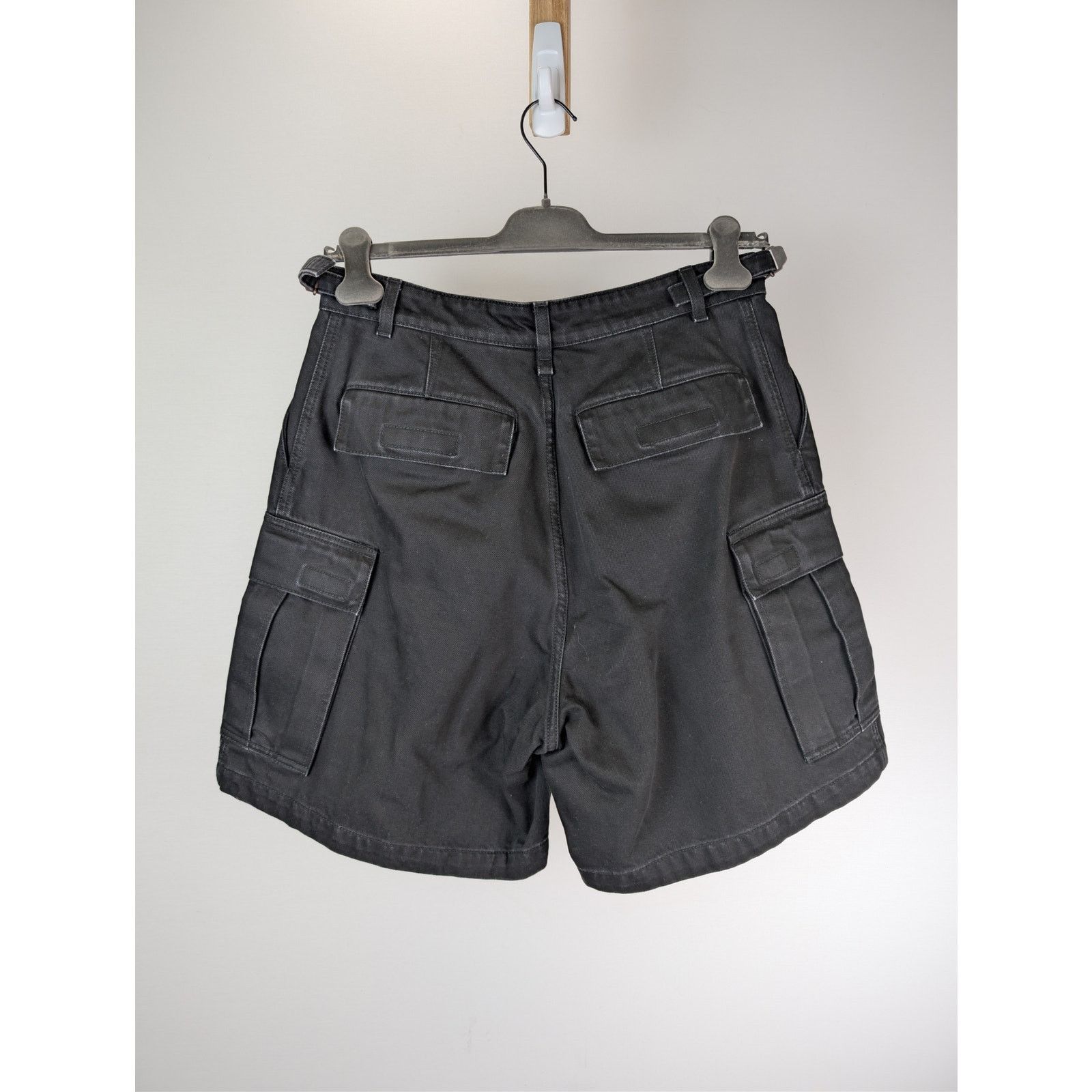 Vetements o1rshd1 Cargo Shorts in Black Size US 30 / EU 46 - 17 Thumbnail
