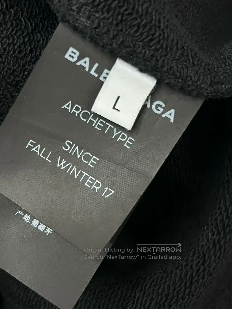 Balenciaga Balenciaga Logo Letter Sweatshirt Size US L / EU 52-54 / 3 - 5 Thumbnail