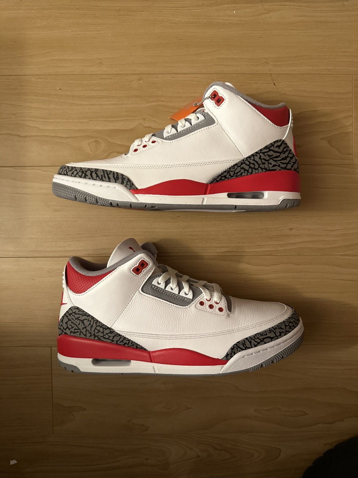 Other Nike Air Jordan 3 Retro Fire Red Size US 11 / EU 44 - 2 Thumbnail