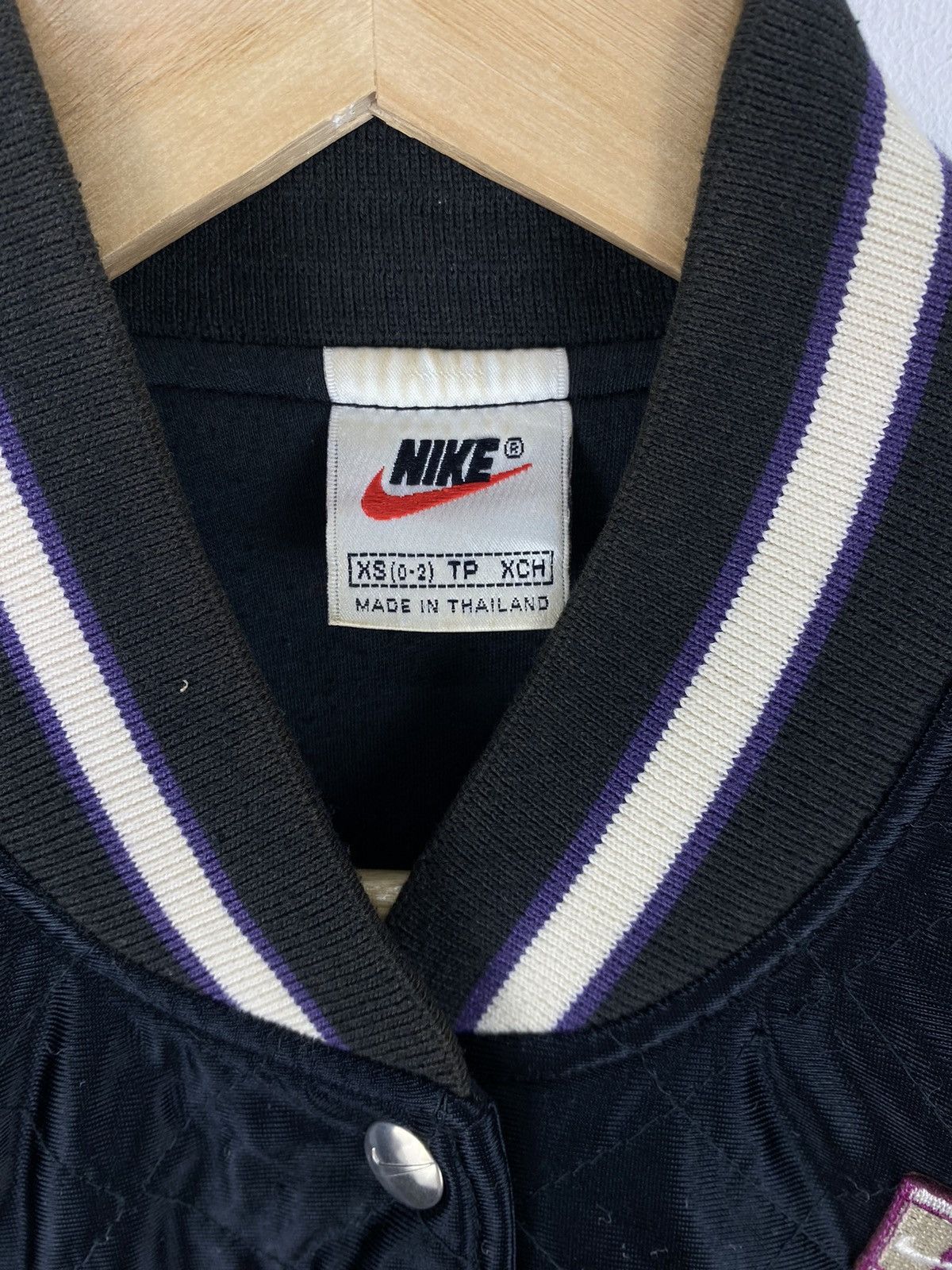 Nike Vintage 90’s Nike Quilted varsity Jacket Size XS / US 0-2 / IT 36-38 - 16 Thumbnail