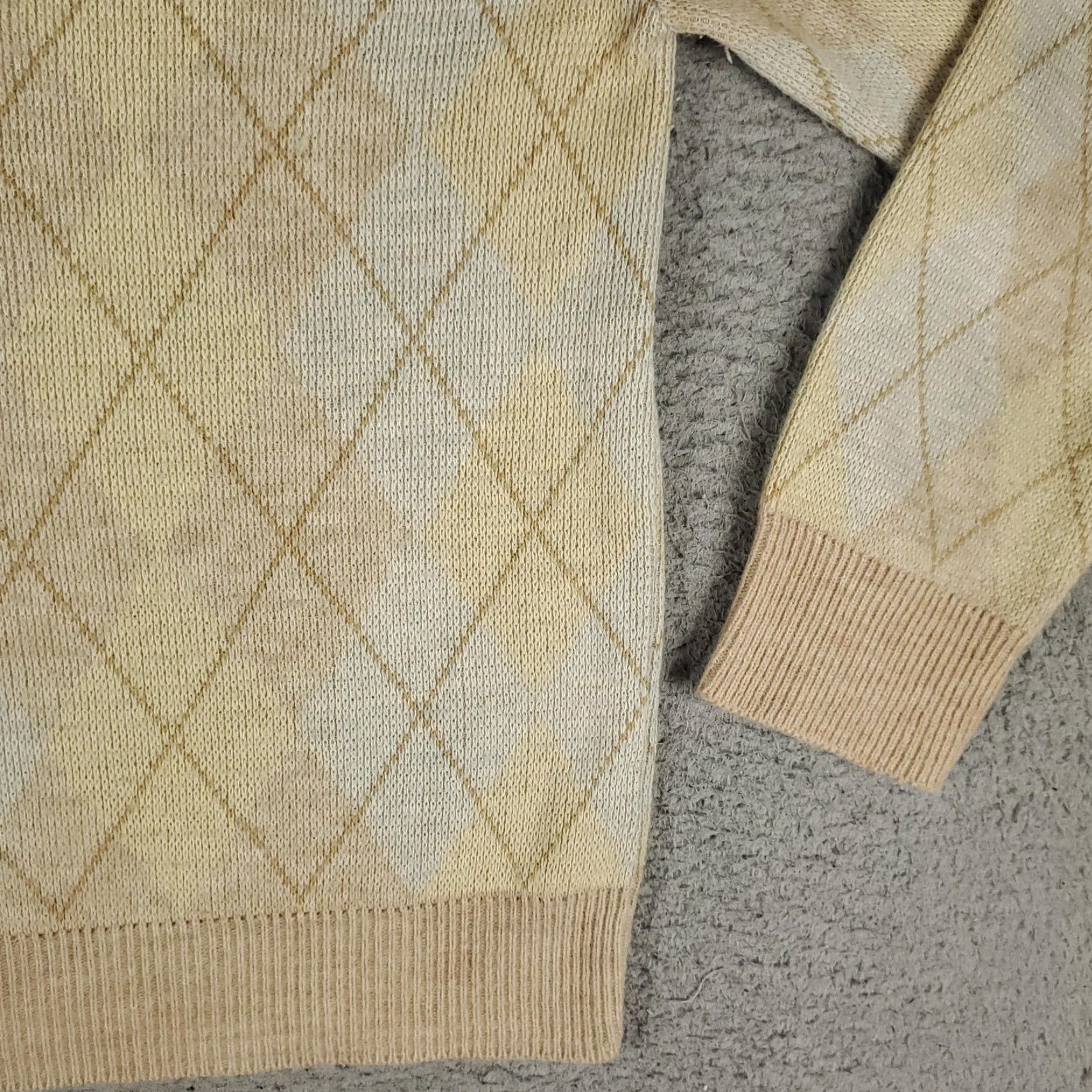 Vintage VINTAGE Lord Jeff Sweater Pullover Men's XL Beige Argyle Wool 90s Knit Gift Ideas Size US XL / EU 56 / 4 - 4 Thumbnail