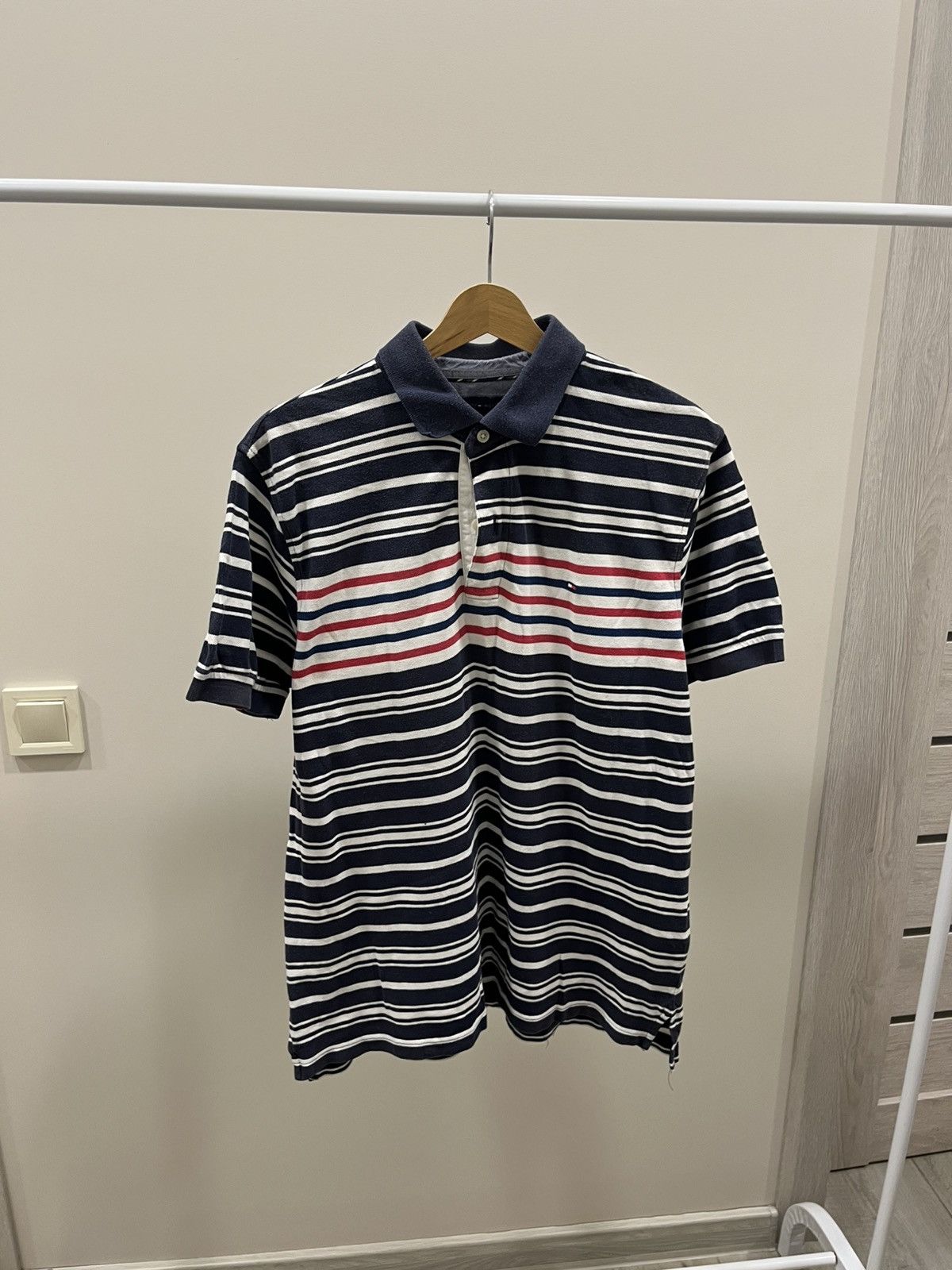 Vintage Vintage 90’s Tommy Hilfiger Striped Polo Shirt Size M Size US M / EU 48-50 / 2 - 1 Thumbnail