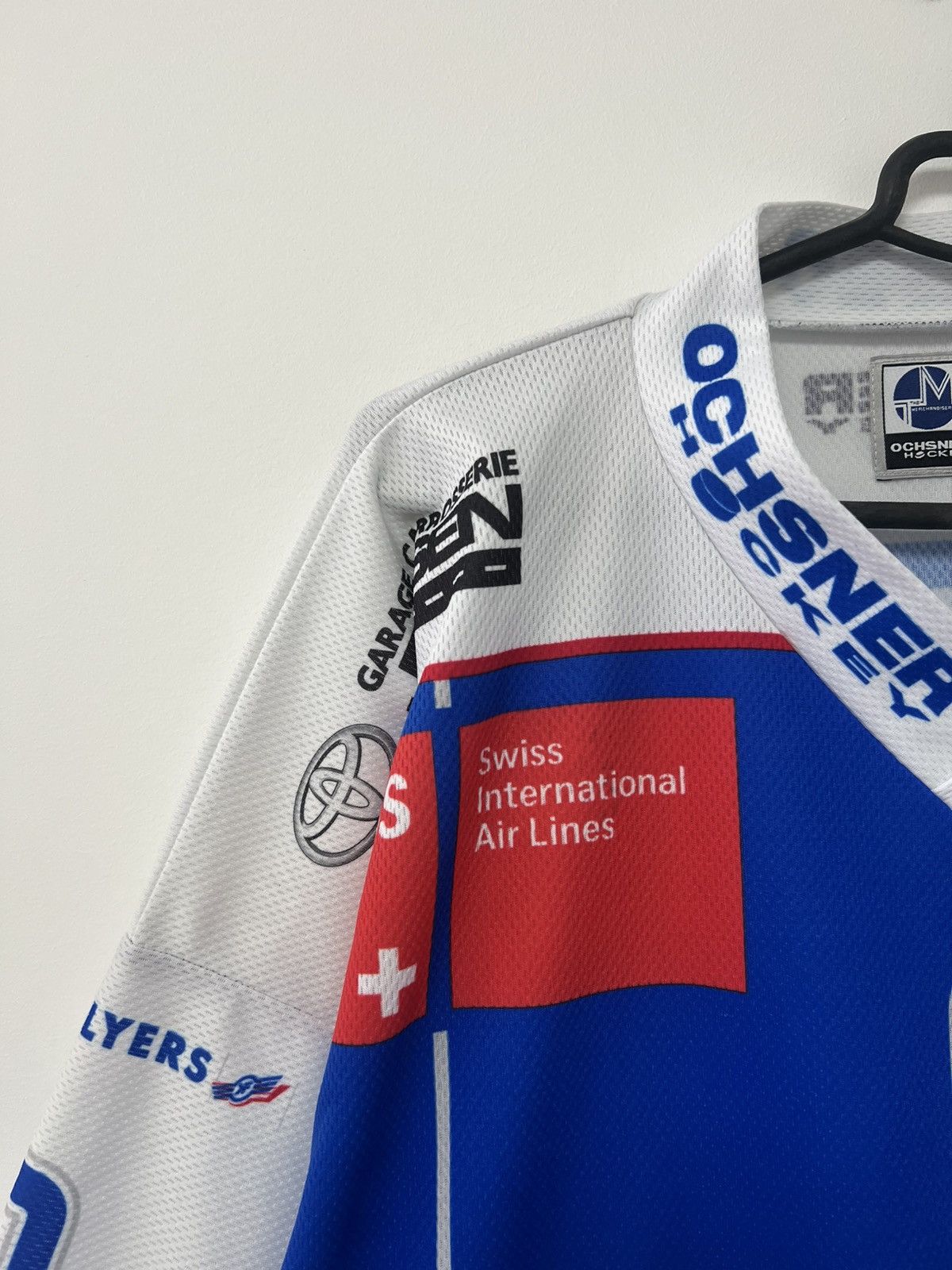 Vintage Vintage Kloten Flyers Player issue Hockey Jersey Mens sz XL Size US XL / EU 56 / 4 - 6 Thumbnail